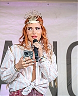 1325626149.jpg