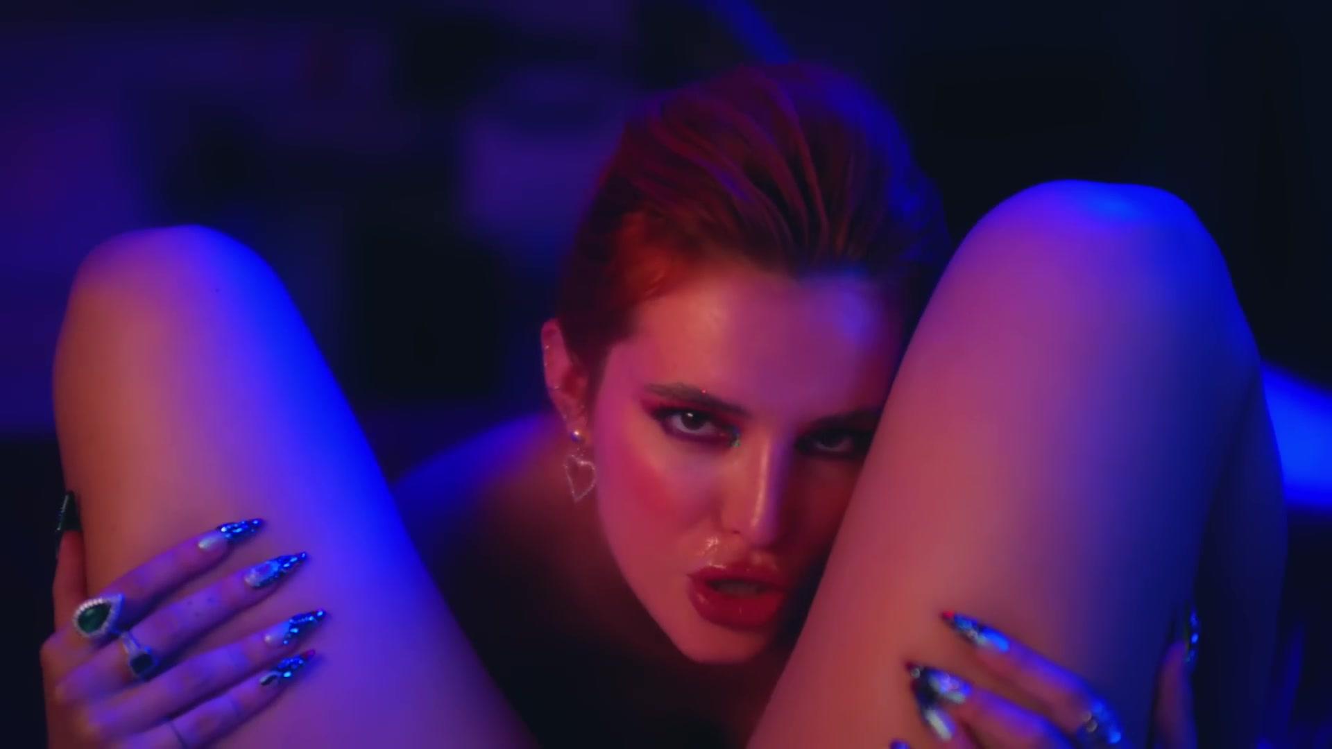 BellaJuicyJ_InYou_MV_BTD_345.jpg BellaJuicyJ_InYou_MV_BTD_345.jpg