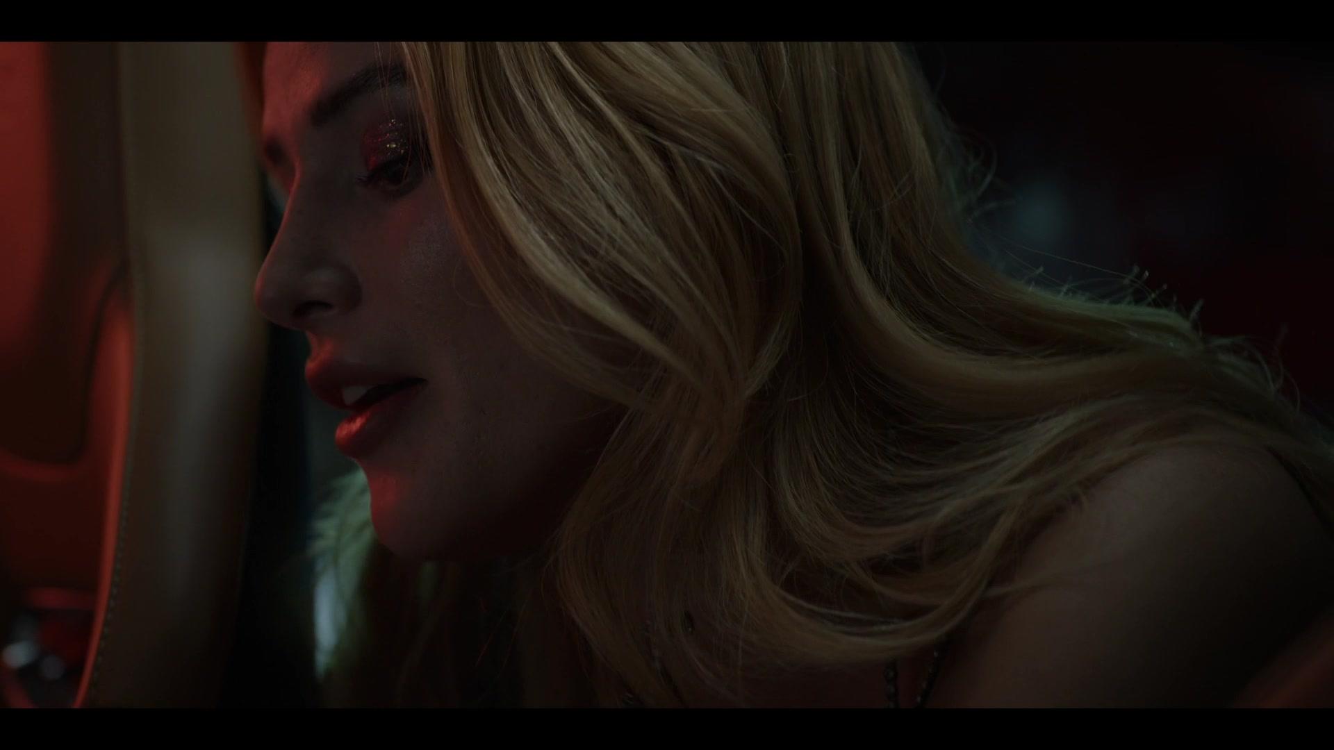 BellaScenes_AHS_2x03_BTD_0301.jpg