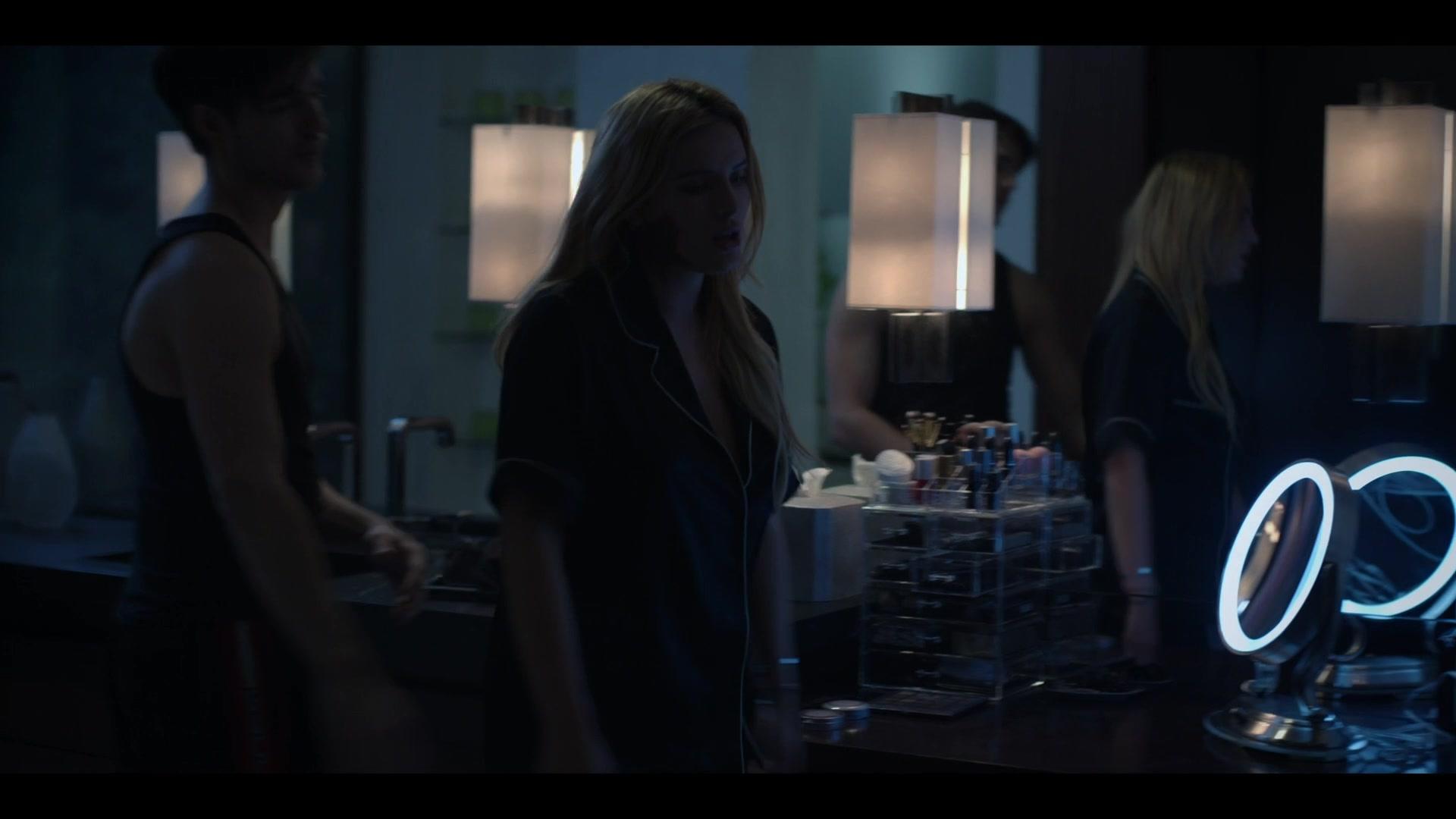 BellaScenes_AHS_2x03_BTD_0505.jpg