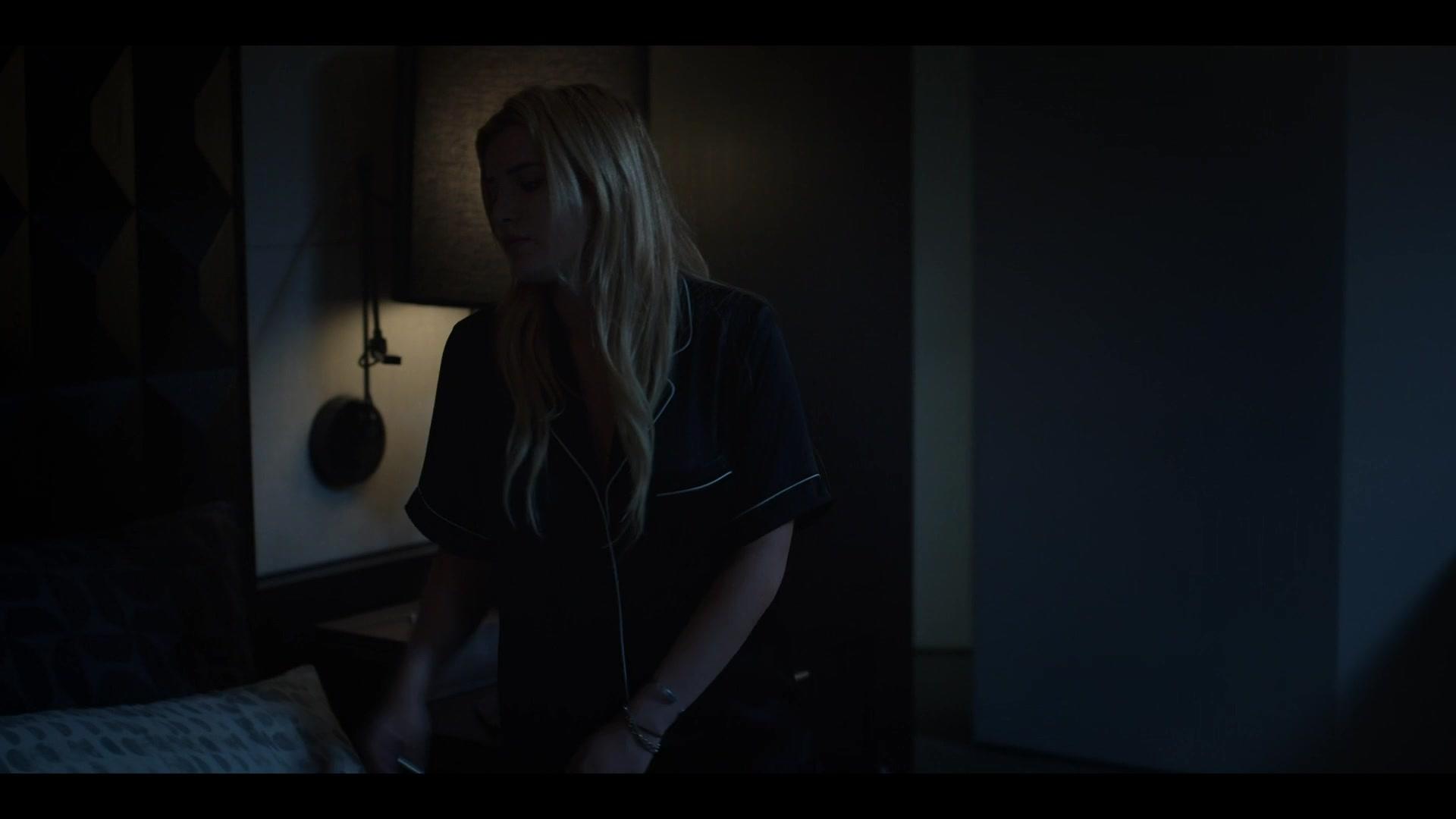 BellaScenes_AHS_2x03_BTD_0602.jpg
