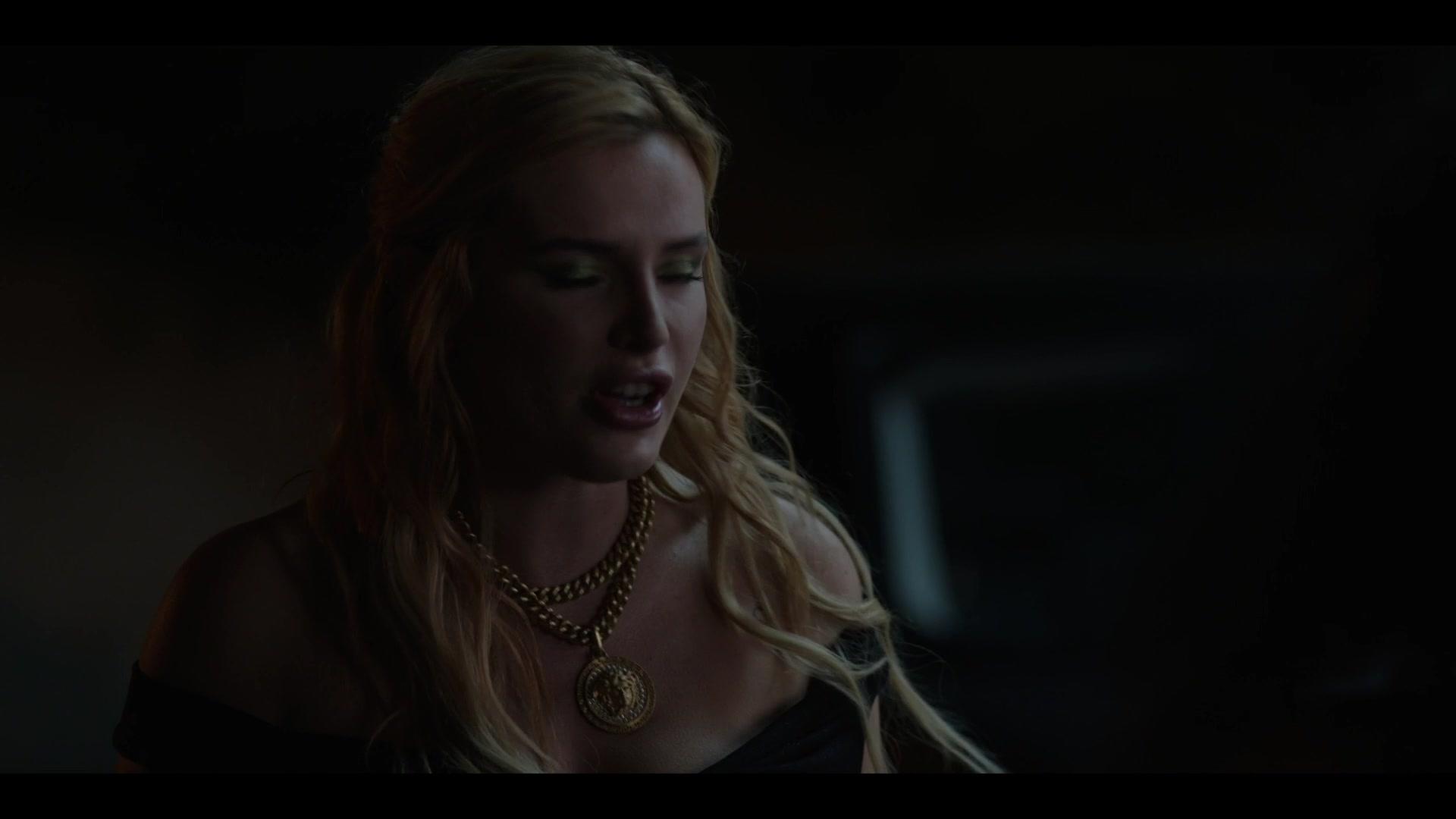 BellaScenes_AHS_2x03_BTD_0898.jpg