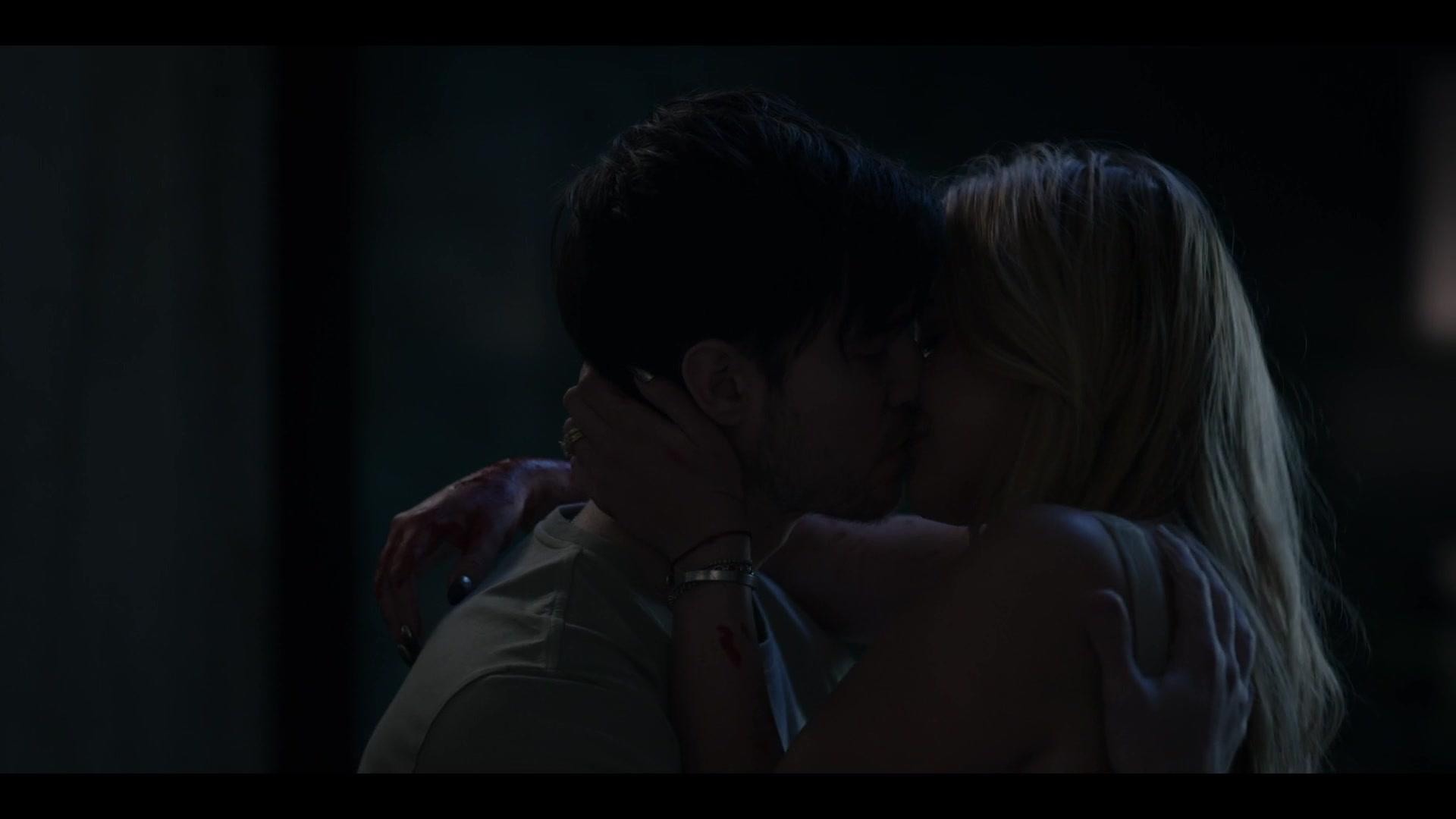 BellaScenes_AHS_2x03_BTD_2631.jpg