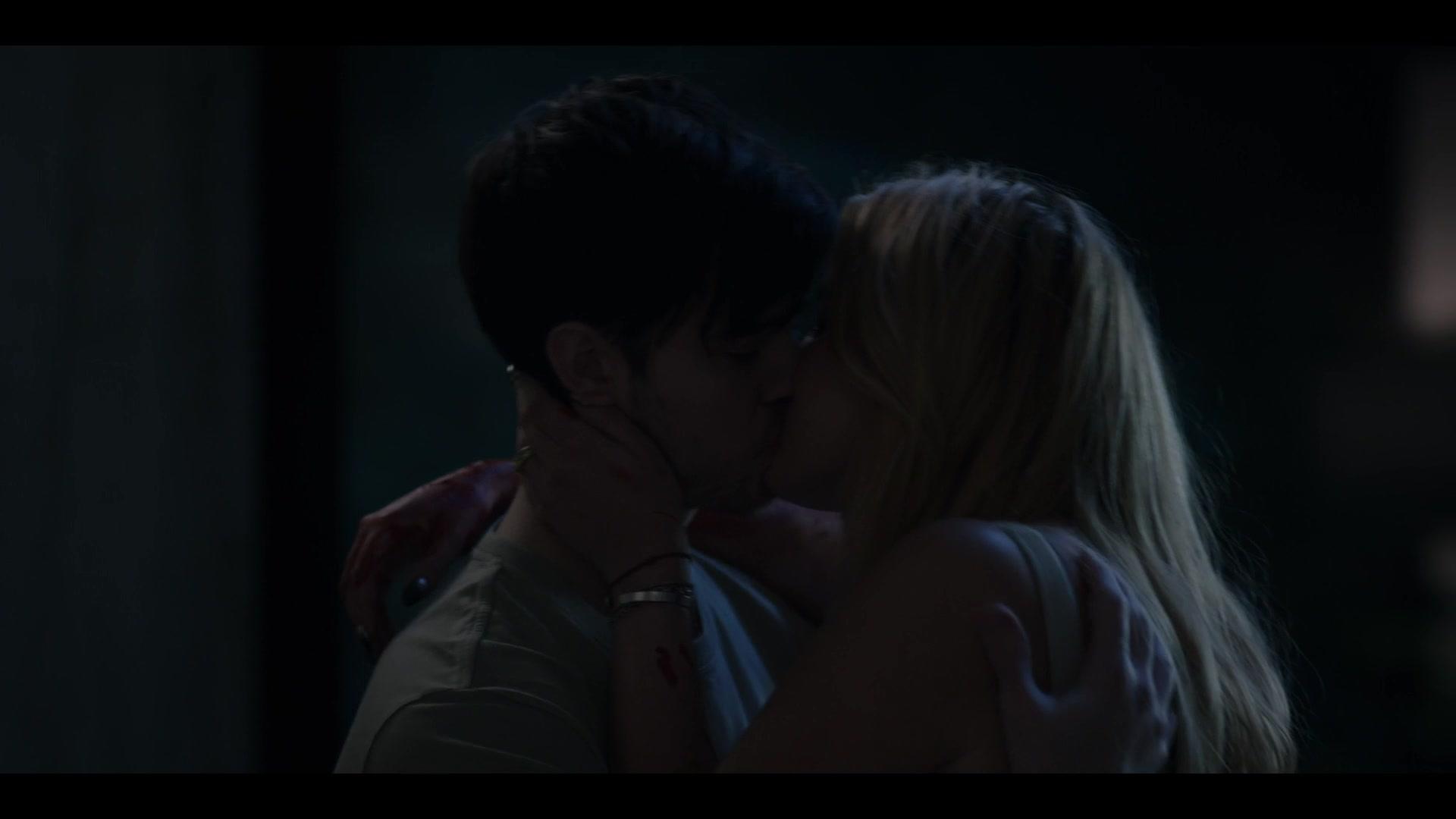 BellaScenes_AHS_2x03_BTD_2633.jpg