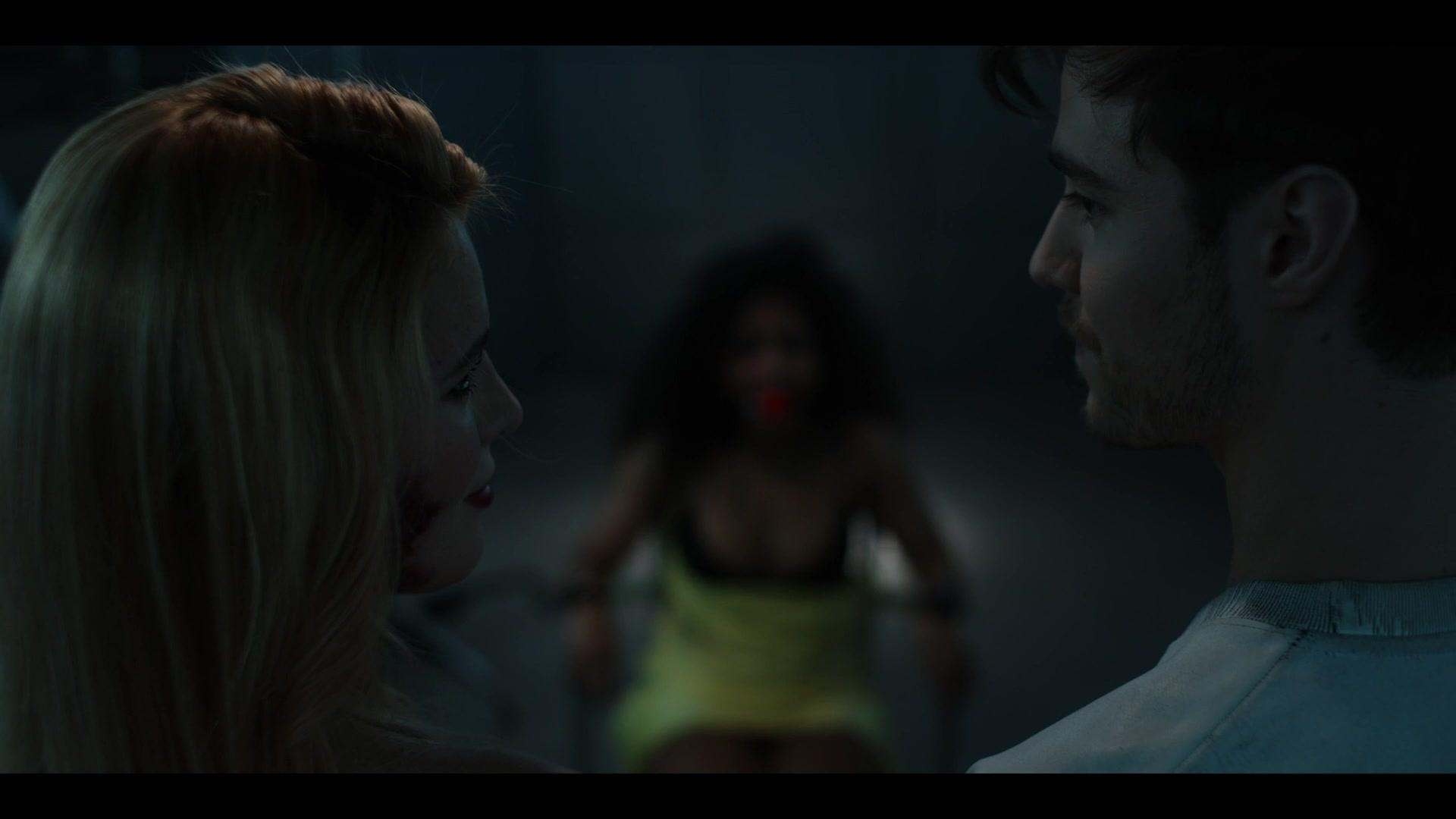 BellaScenes_AHS_2x03_BTD_2643.jpg