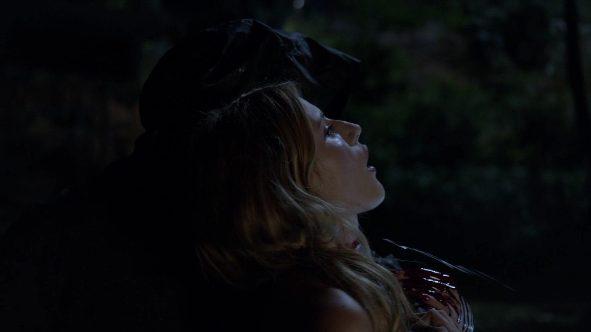 BellaScenes_ScreamTVSeries_1x01_BTD_960.jpg