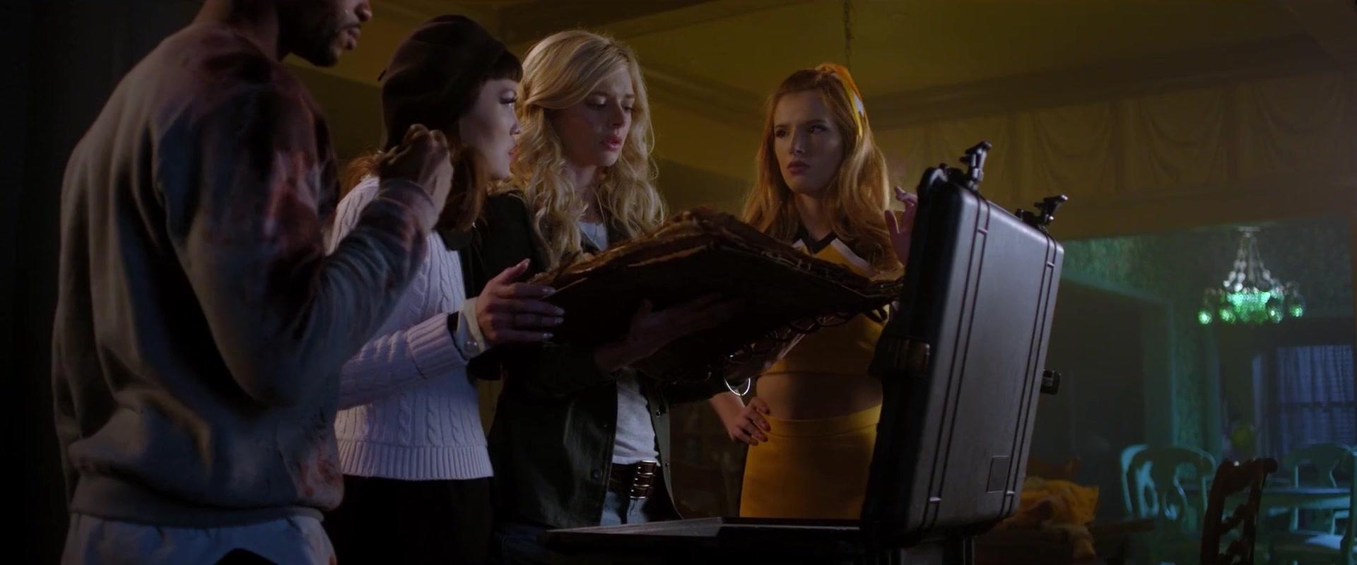 BellaScenes_TheBabysitter_BTD_0491.jpg BellaScenes_TheBabysitter_BTD_0491.jpg