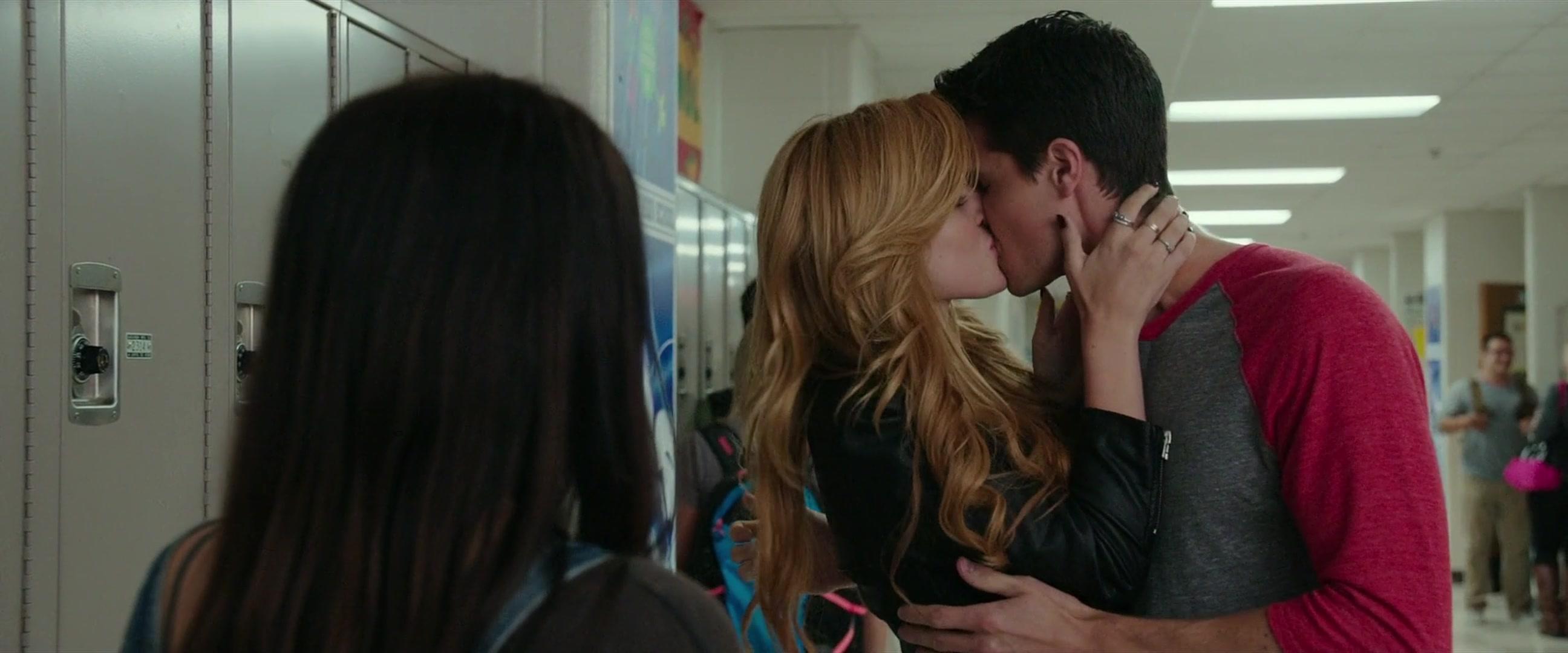 BellaScenes_TheDuff_BTD_0358.jpg BellaScenes_TheDuff_BTD_0358.jpg