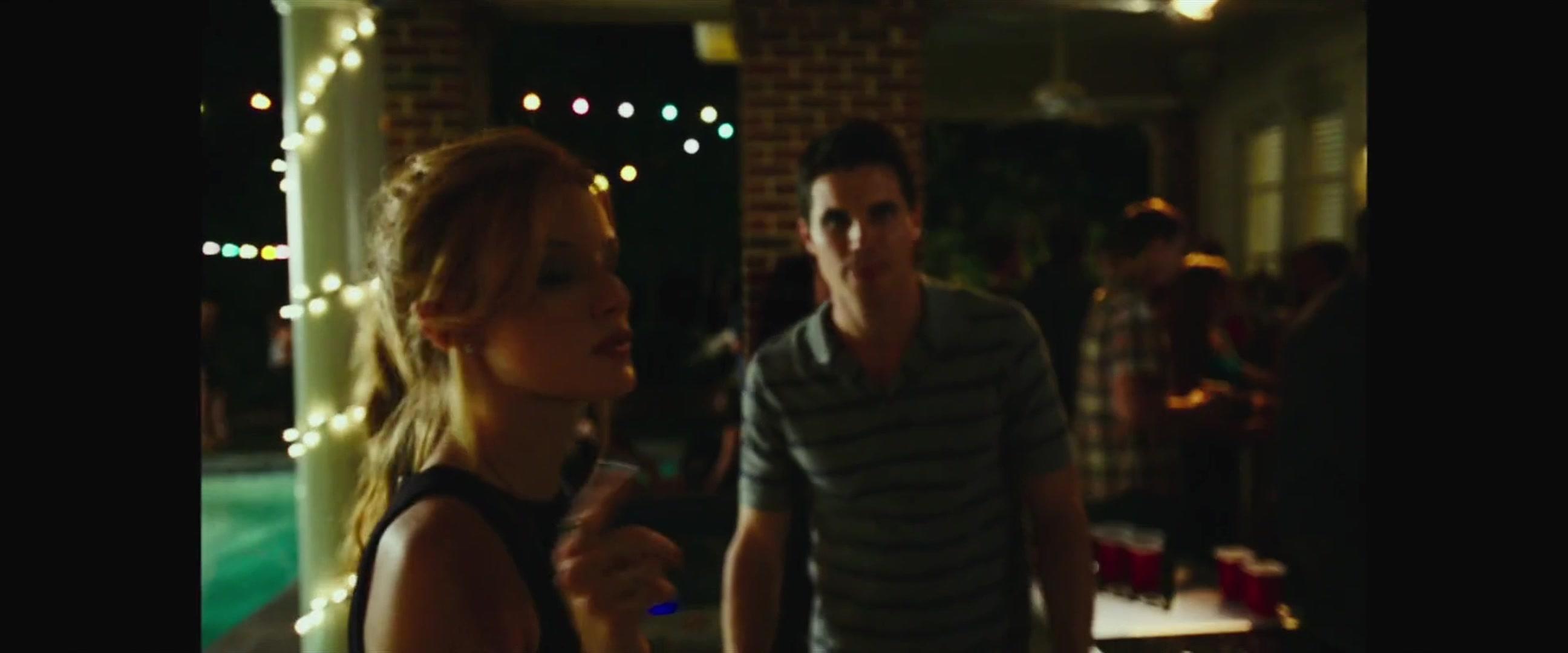 BellaScenes_TheDuff_BTD_0636.jpg BellaScenes_TheDuff_BTD_0636.jpg