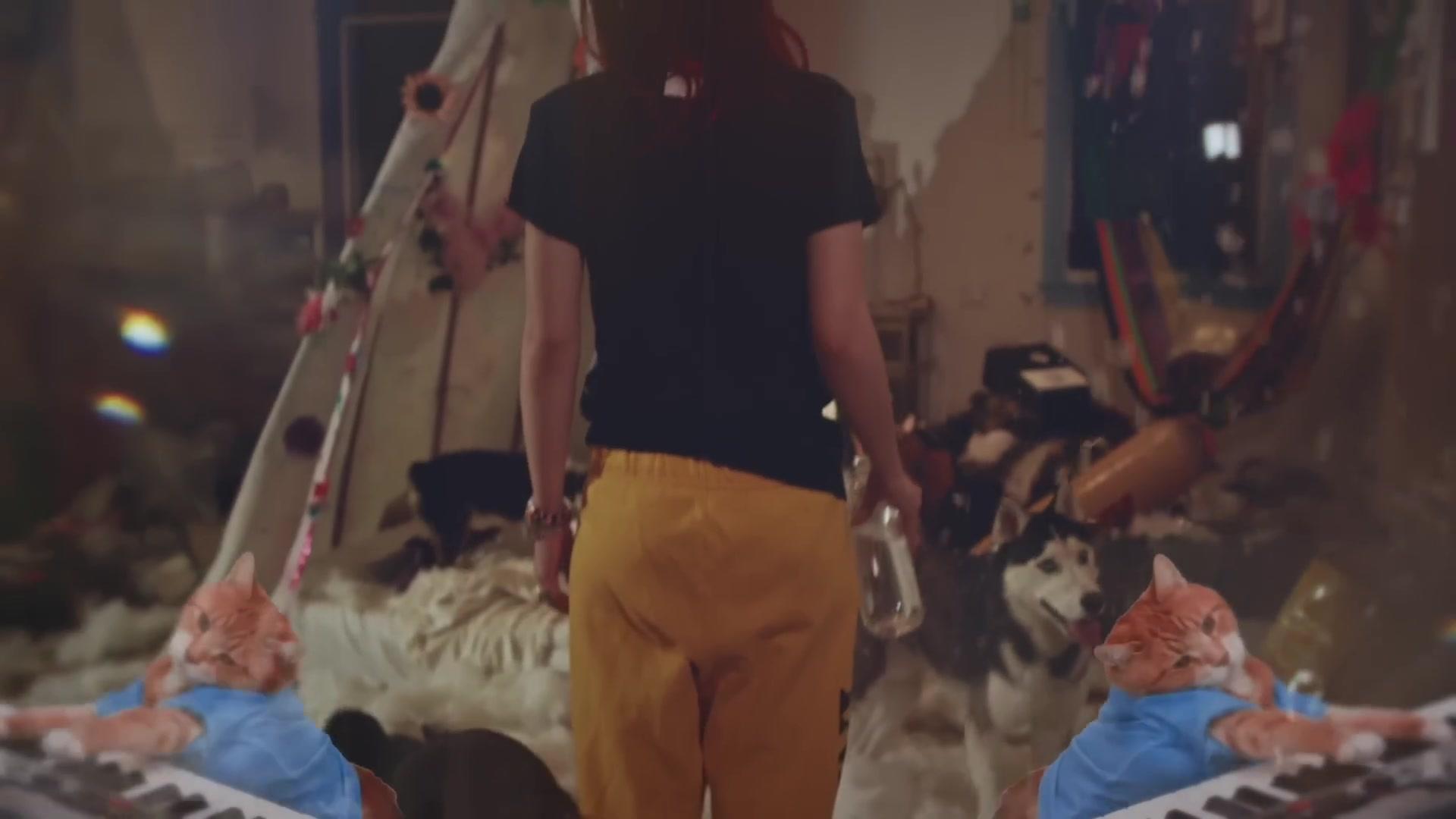 Bella_BTCH_MBELLATHORNE_MV_BTD_408.jpg