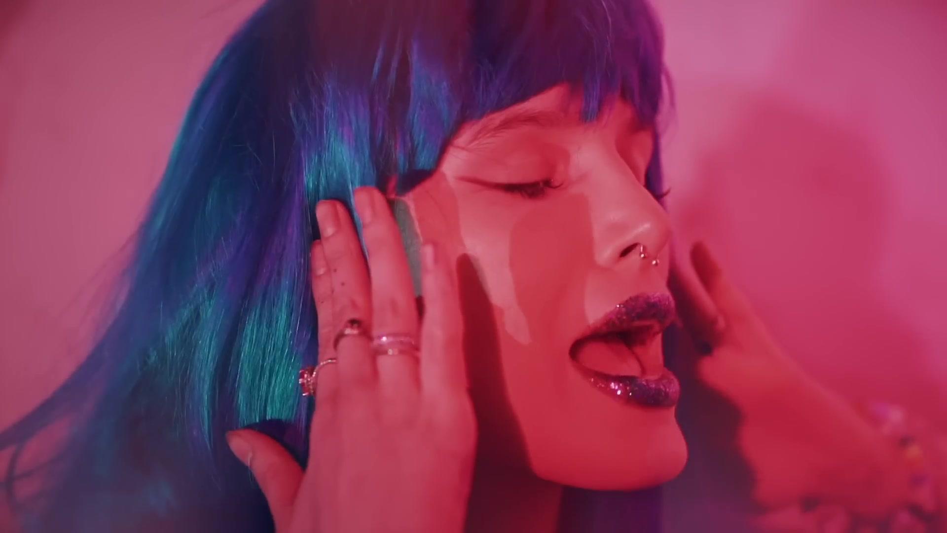 Bella_BTCH_MBELLATHORNE_MV_BTD_462.jpg