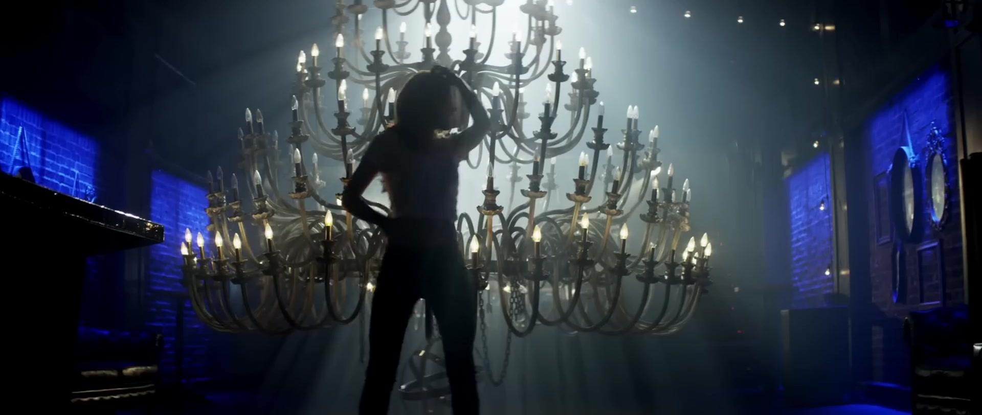 Bella_BurnSoBright_MV_MidnightSun_BTD_021.jpg Bella_BurnSoBright_MV_MidnightSun_BTD_021.jpg