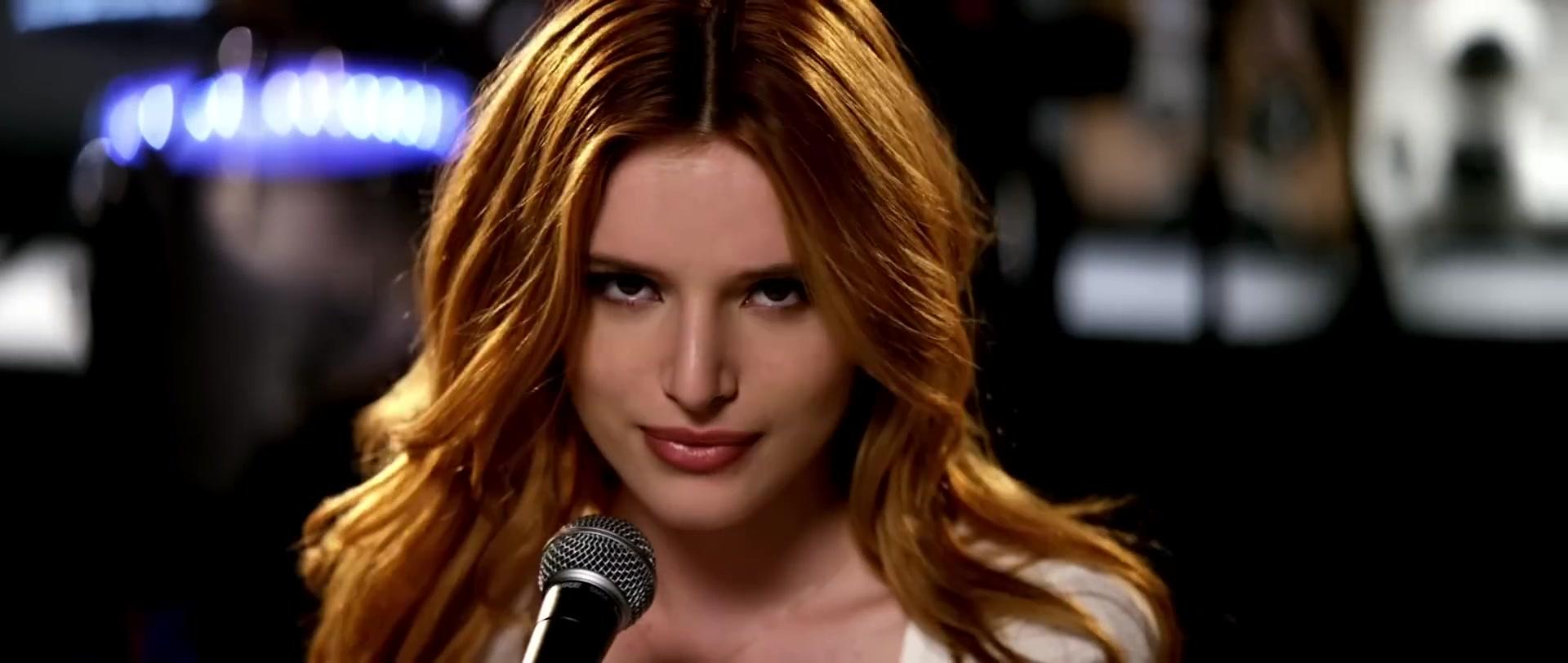 Bella_BurnSoBright_MV_MidnightSun_BTD_024.jpg