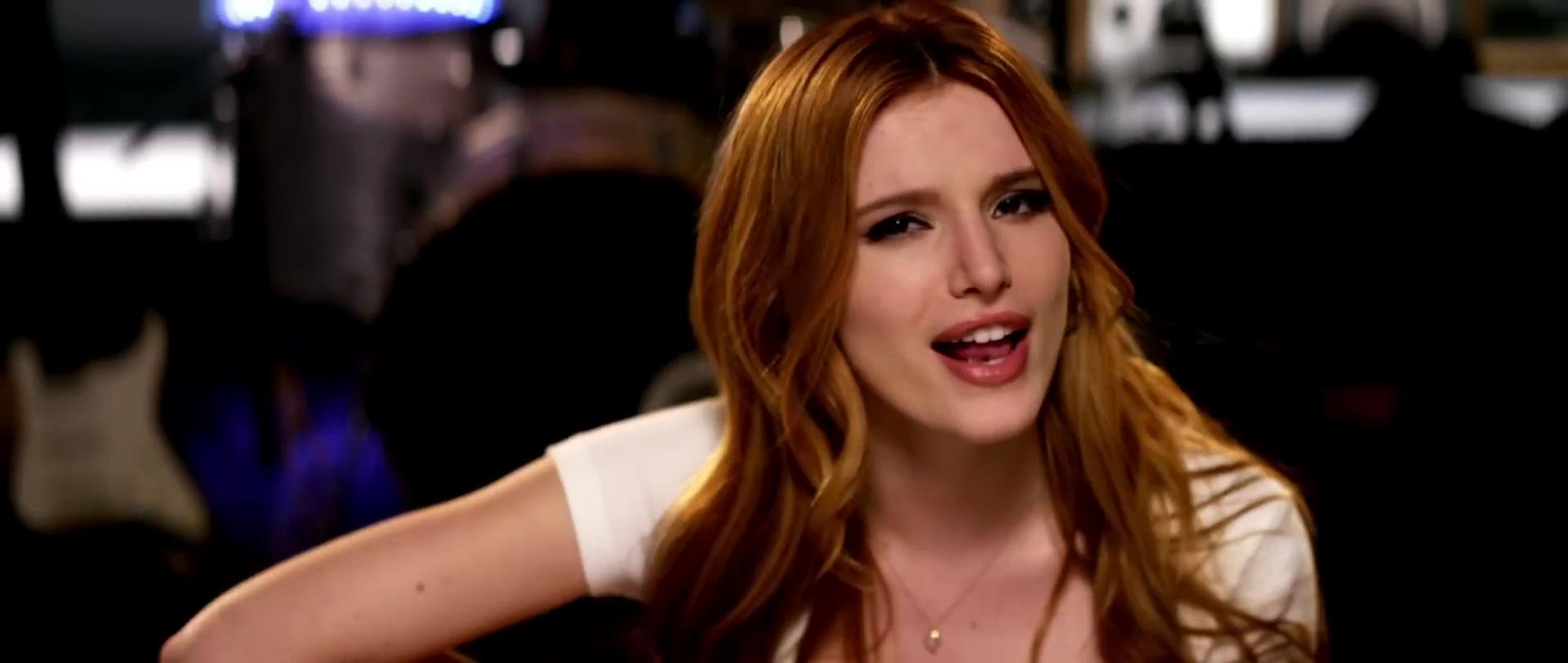 Bella_BurnSoBright_MV_MidnightSun_BTD_077.jpg