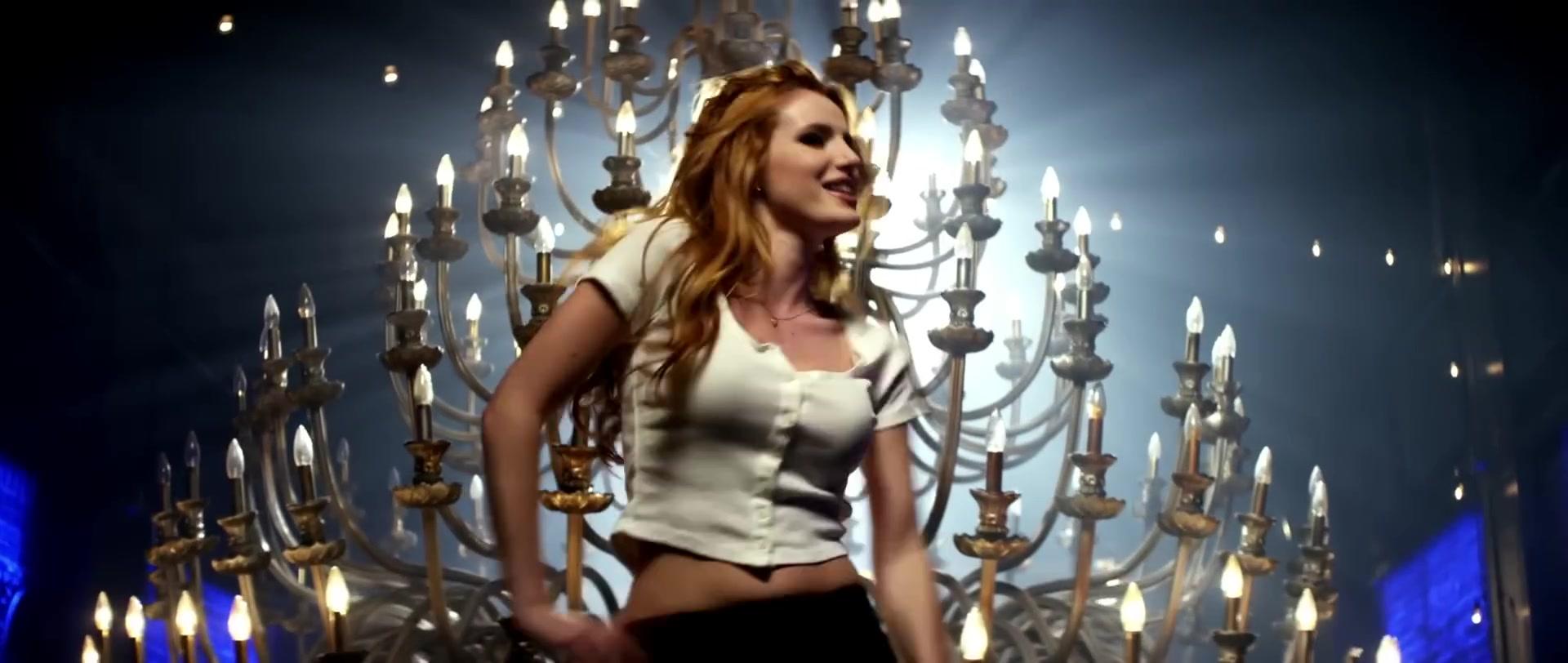 Bella_BurnSoBright_MV_MidnightSun_BTD_128.jpg