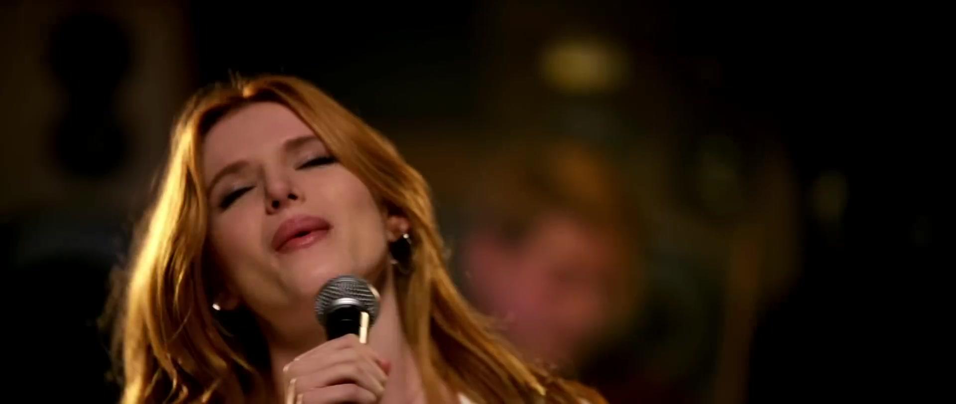 Bella_BurnSoBright_MV_MidnightSun_BTD_132.jpg