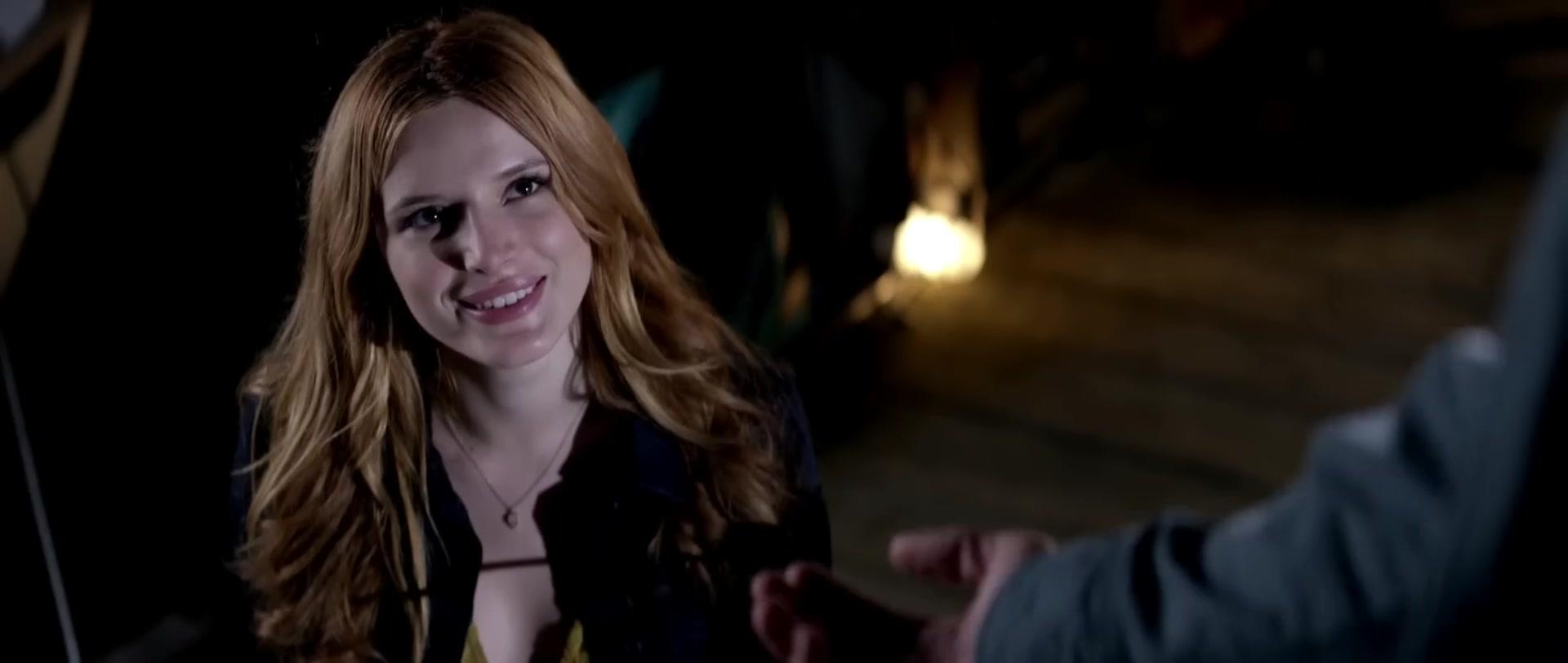 Bella_BurnSoBright_MV_MidnightSun_BTD_212.jpg Bella_BurnSoBright_MV_MidnightSun_BTD_212.jpg