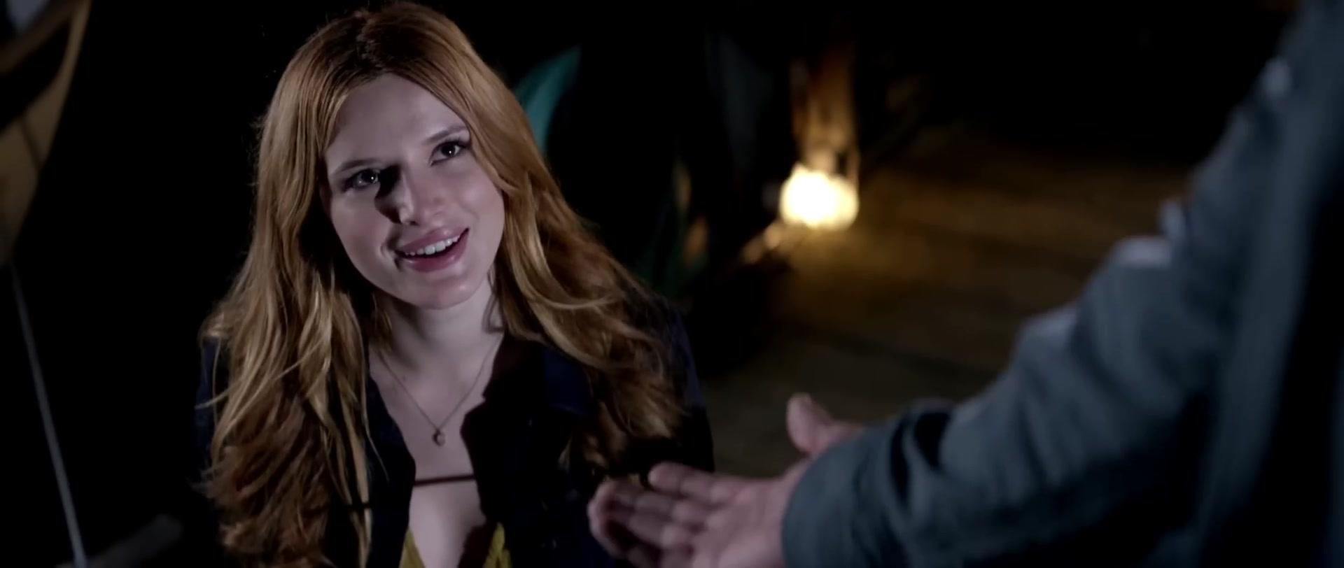 Bella_BurnSoBright_MV_MidnightSun_BTD_213.jpg Bella_BurnSoBright_MV_MidnightSun_BTD_213.jpg
