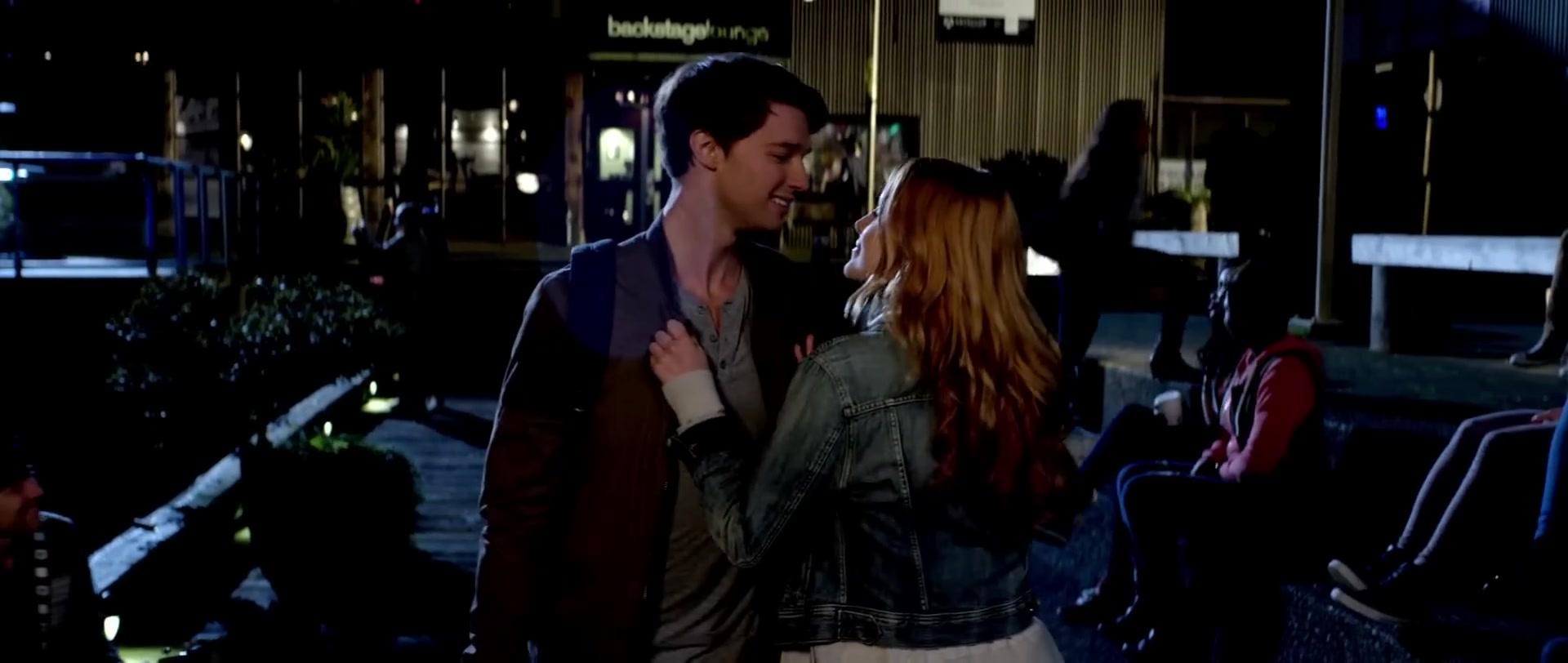 Bella_BurnSoBright_MV_MidnightSun_BTD_226.jpg Bella_BurnSoBright_MV_MidnightSun_BTD_226.jpg