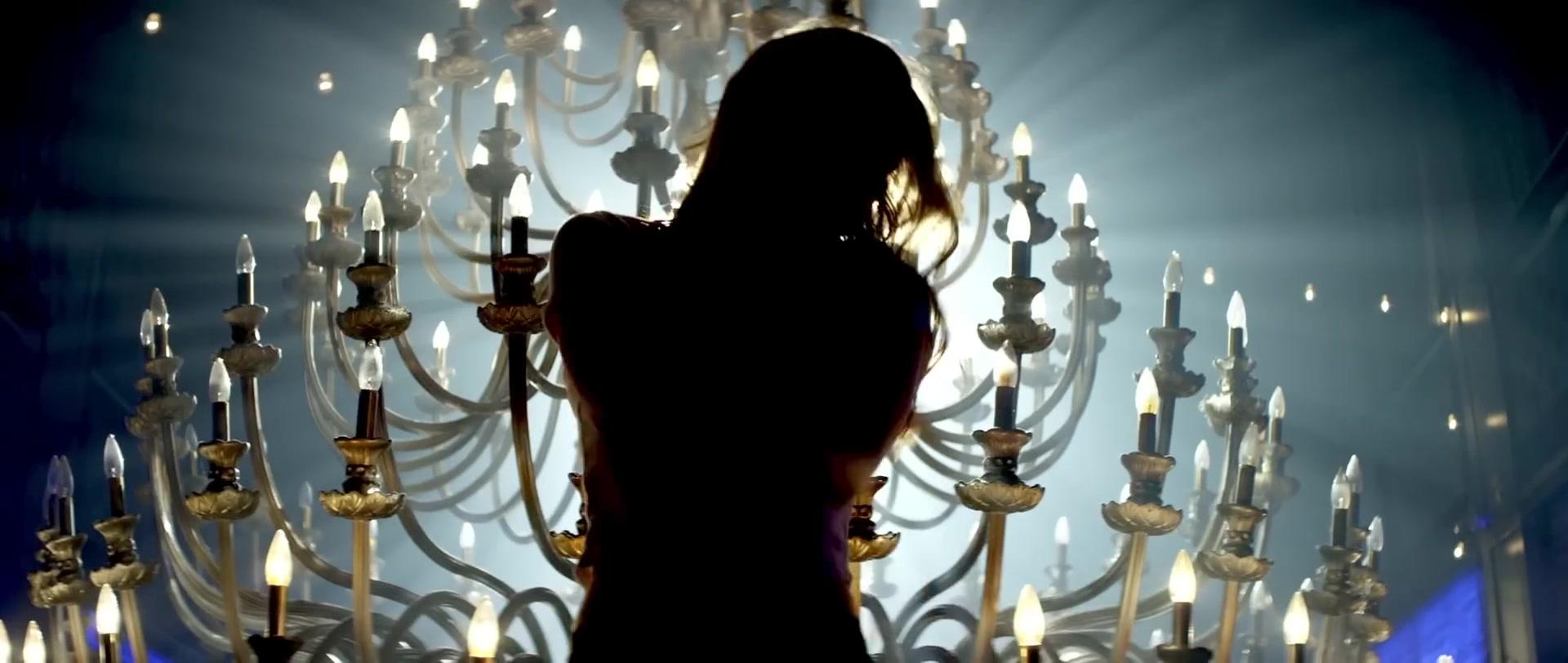 Bella_BurnSoBright_MV_MidnightSun_BTD_275.jpg Bella_BurnSoBright_MV_MidnightSun_BTD_275.jpg