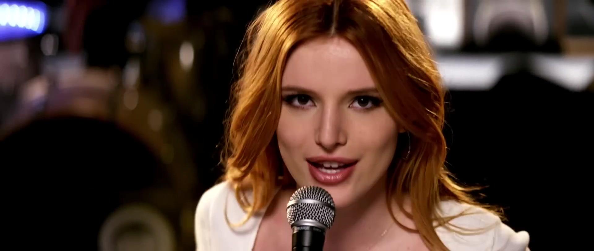 Bella_BurnSoBright_MV_MidnightSun_BTD_279.jpg Bella_BurnSoBright_MV_MidnightSun_BTD_279.jpg