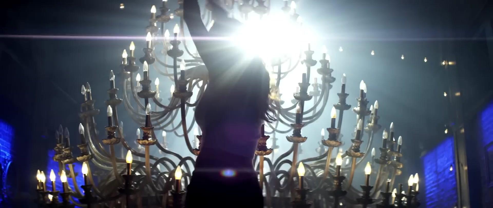 Bella_BurnSoBright_MV_MidnightSun_BTD_281.jpg Bella_BurnSoBright_MV_MidnightSun_BTD_281.jpg
