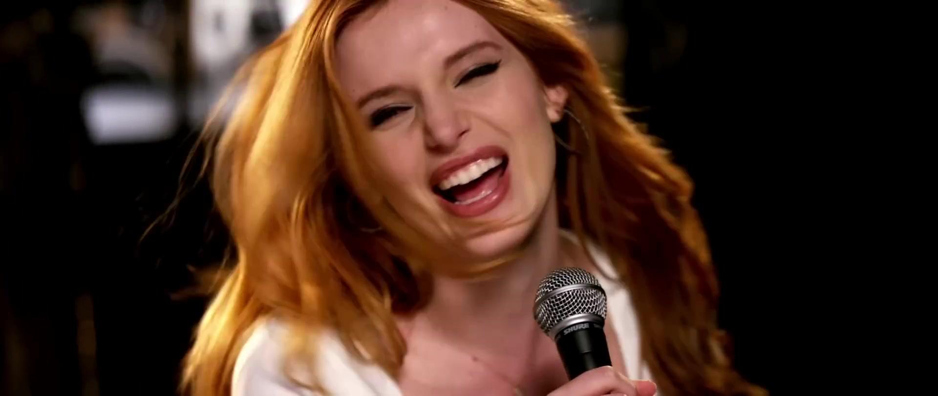 Bella_BurnSoBright_MV_MidnightSun_BTD_321.jpg