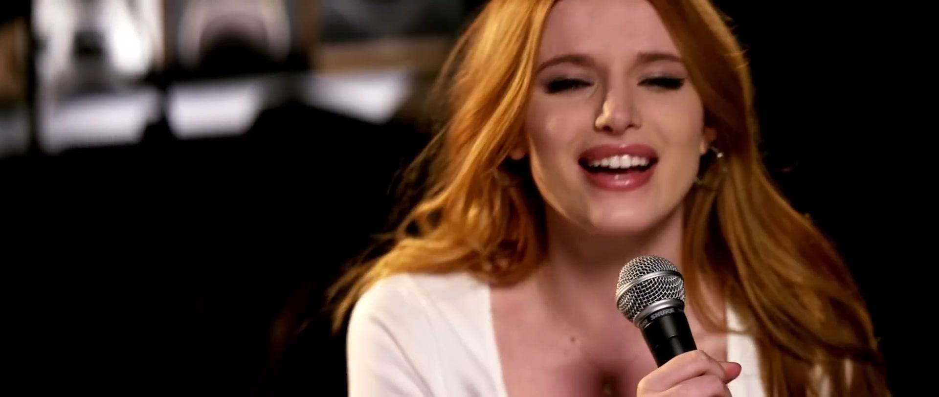 Bella_BurnSoBright_MV_MidnightSun_BTD_325.jpg Bella_BurnSoBright_MV_MidnightSun_BTD_325.jpg