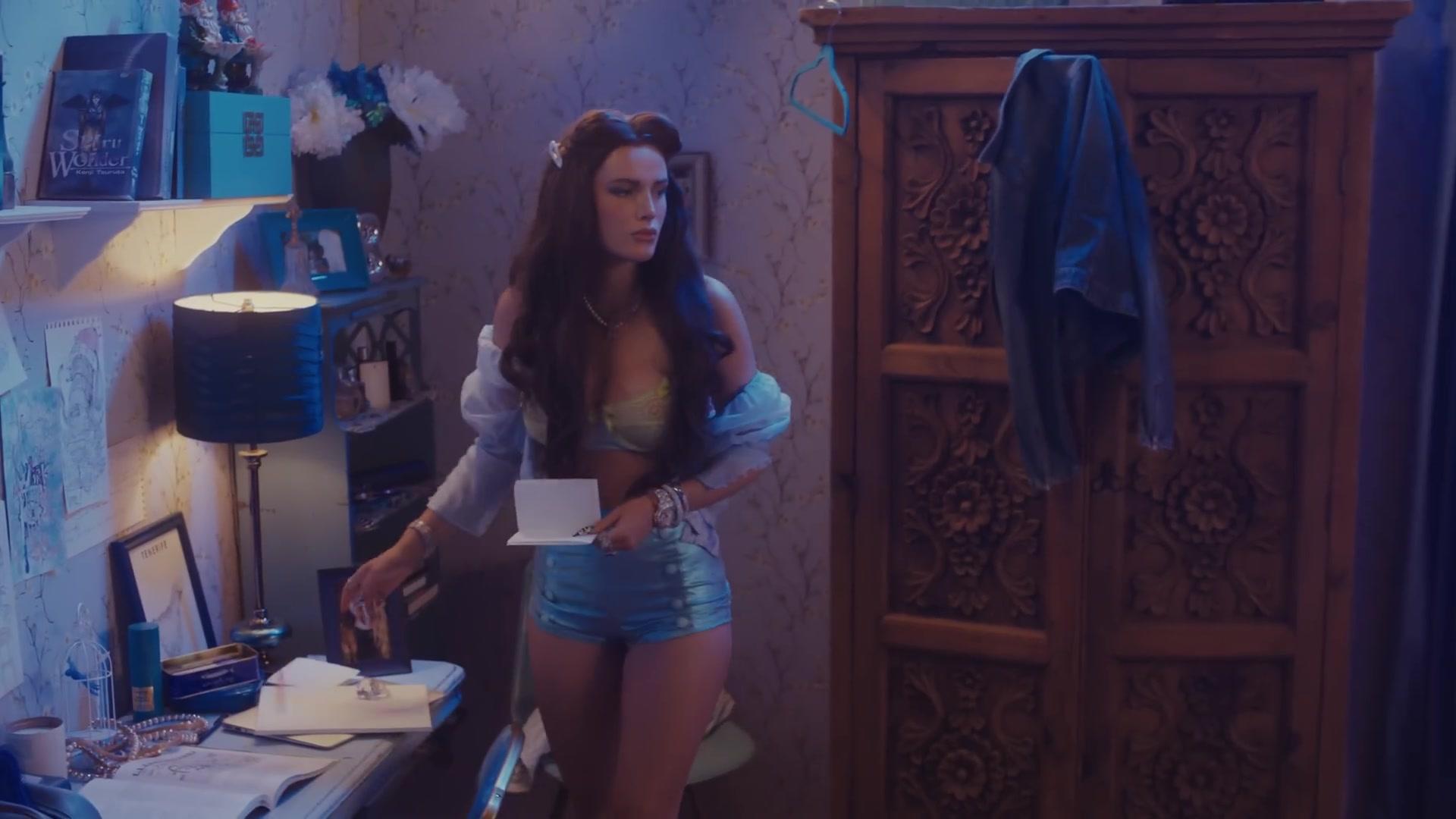 Bella_PhantomMV_BTD_0122.jpg Bella_PhantomMV_BTD_0122.jpg