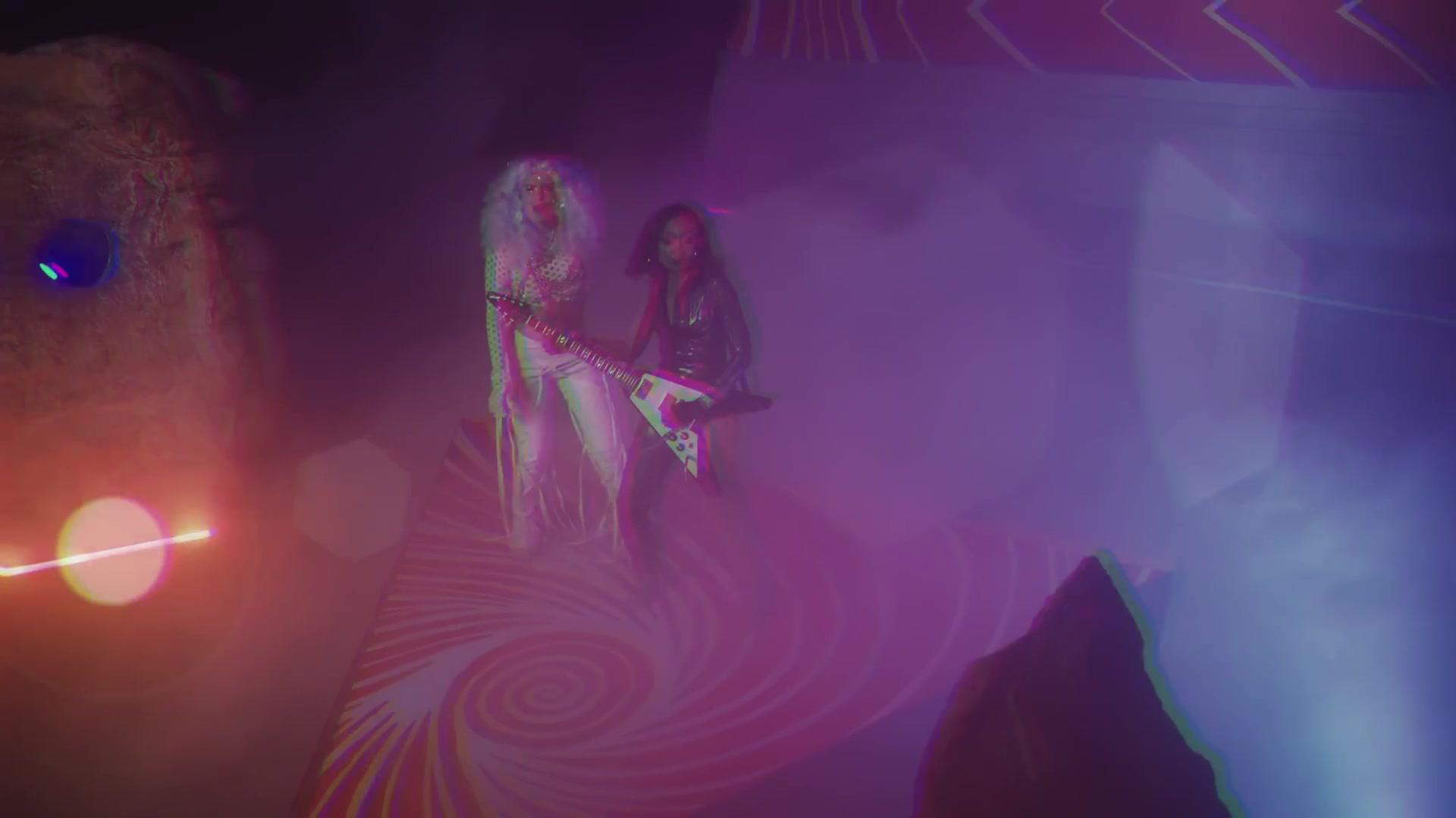 Bella_PhantomMV_BTD_0876.jpg Bella_PhantomMV_BTD_0876.jpg