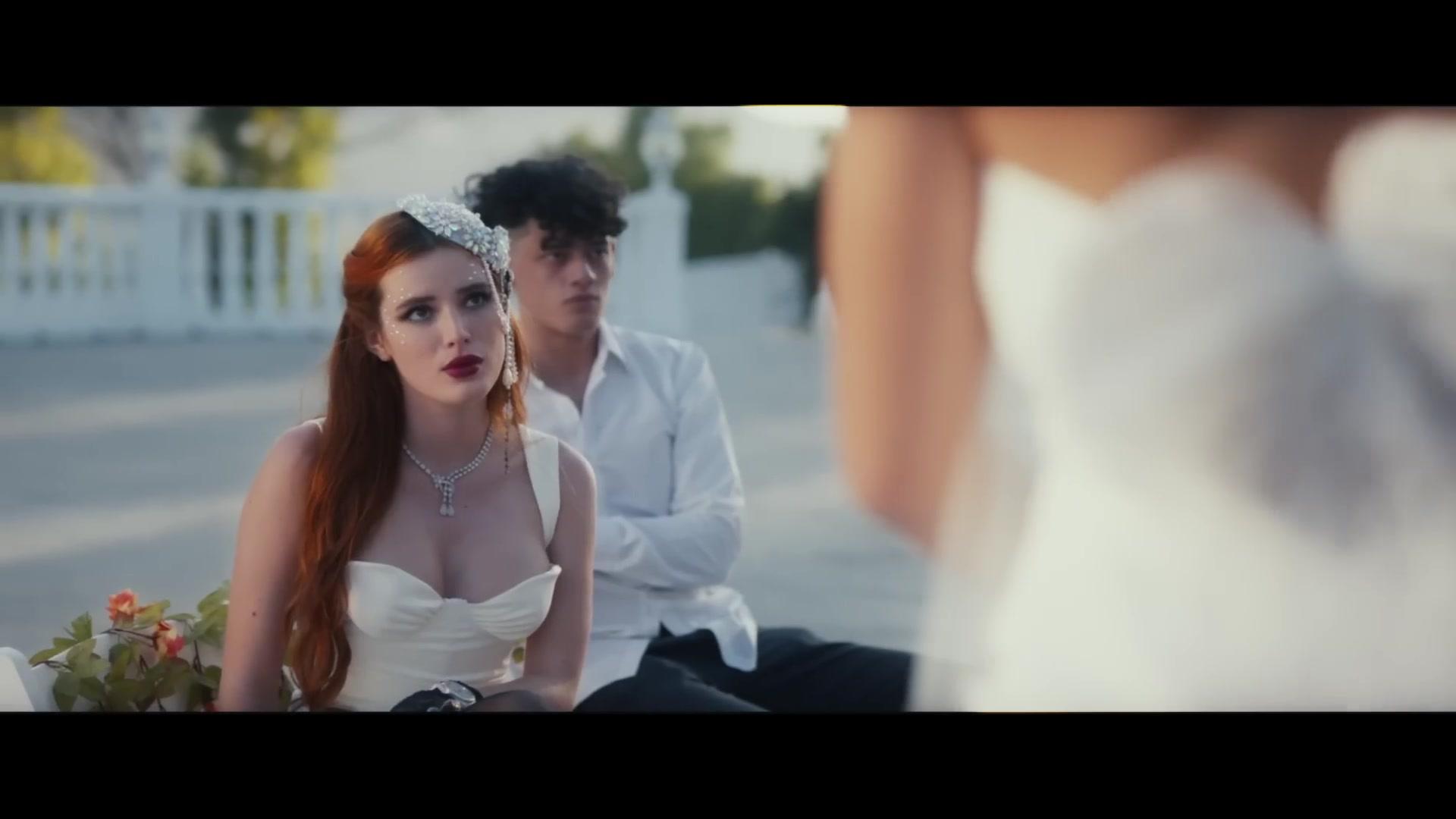 Bella_ShakeIt_MV_BTD_092.jpg