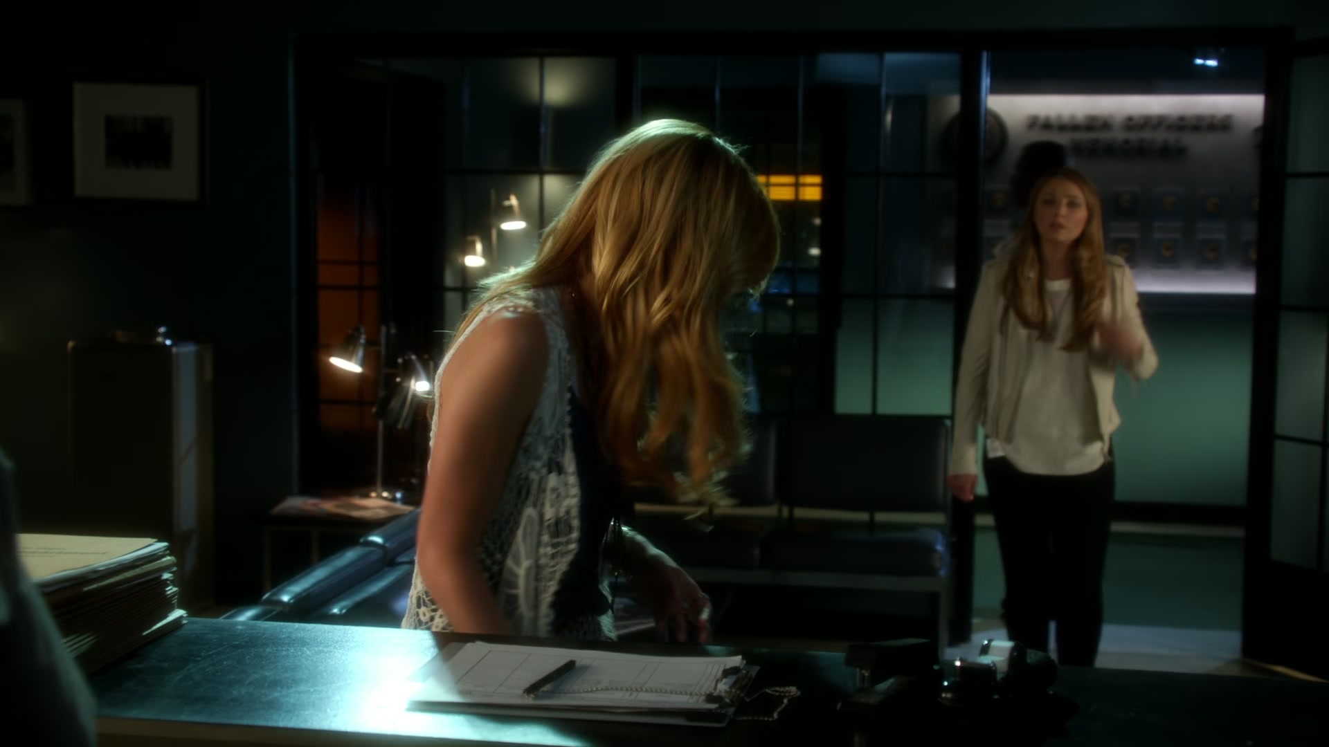 CSI_Crime_Scene_Investigation_S15E04_1080p_BTD_004039.jpg
