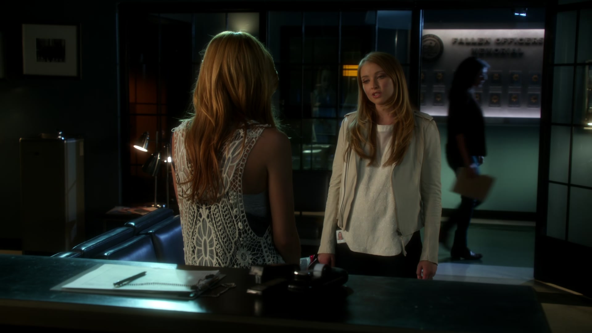 CSI_Crime_Scene_Investigation_S15E04_1080p_BTD_004056.jpg