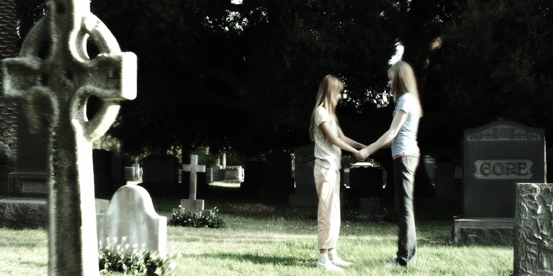 Forget_Me_Not_2009_1080p_BTD_002758.jpg Forget_Me_Not_2009_1080p_BTD_002758.jpg