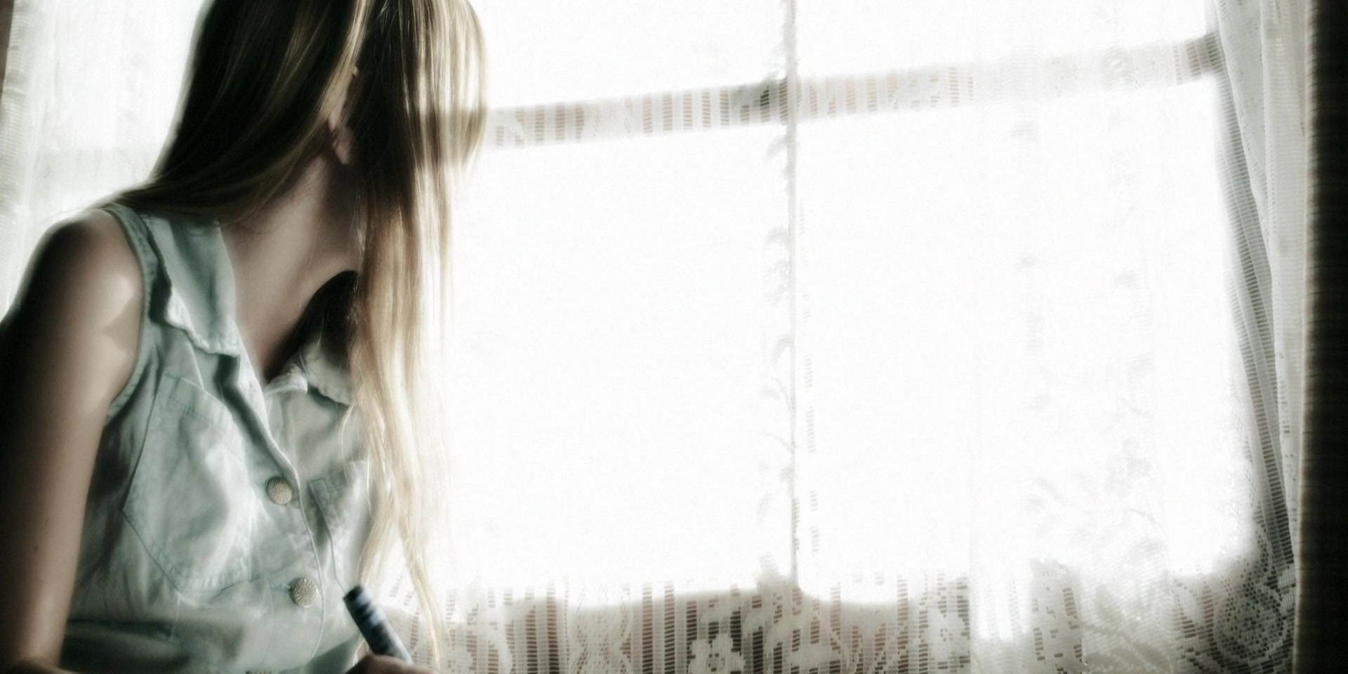 Forget_Me_Not_2009_1080p_BTD_005184.jpg