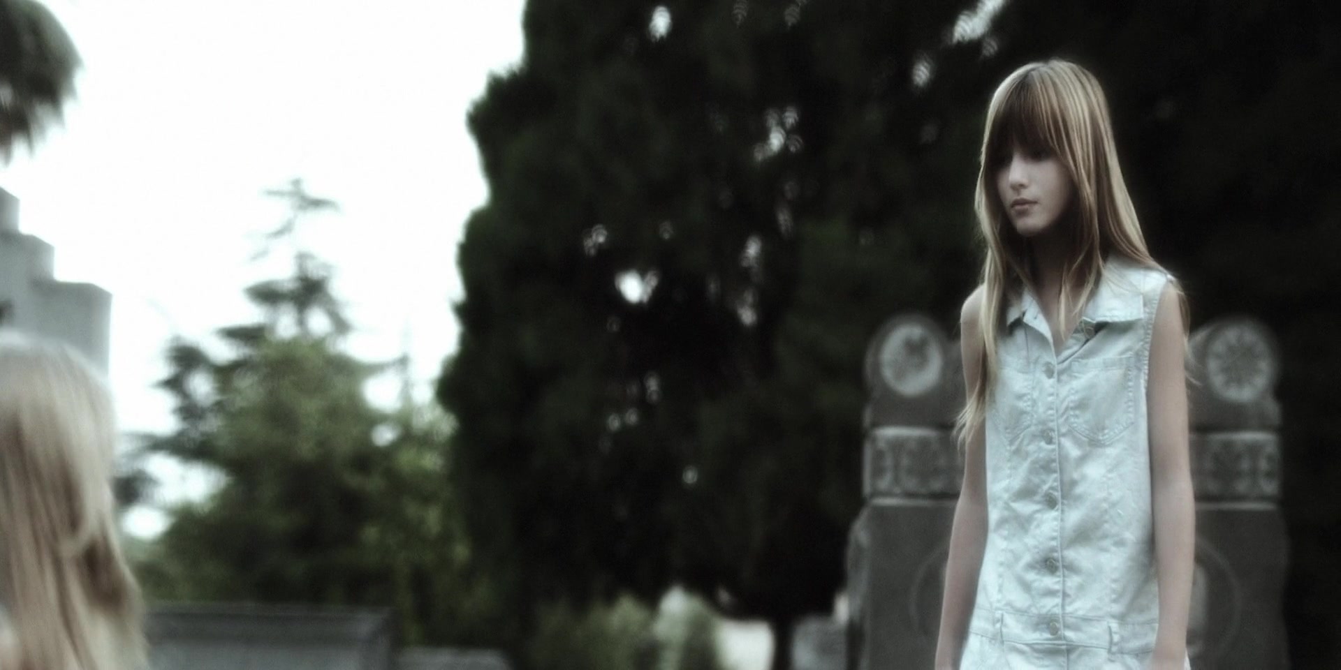 Forget_Me_Not_2009_1080p_BTD_005291.jpg