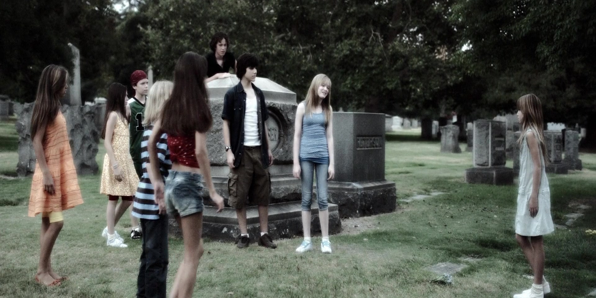 Forget_Me_Not_2009_1080p_BTD_005335.jpg