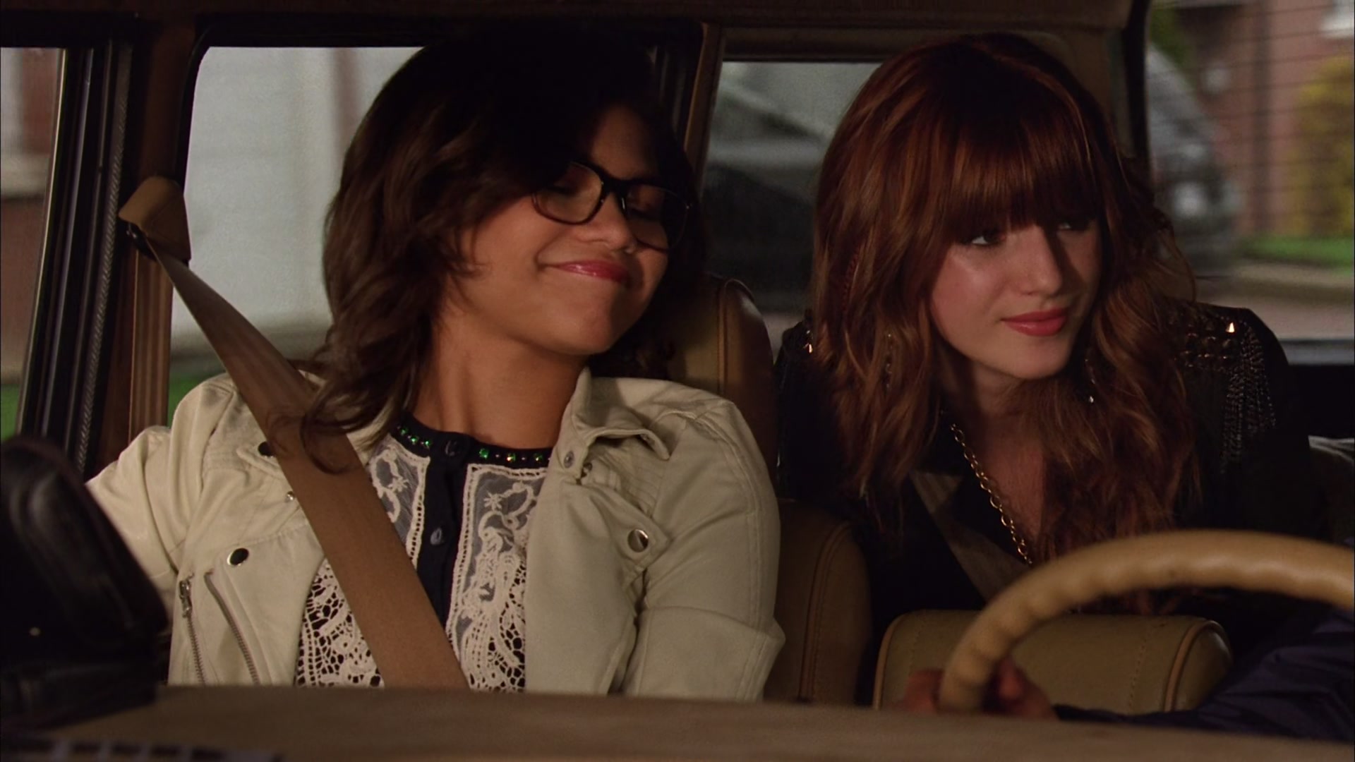 Frenemies_2012_1080p_BTD_004029.jpg