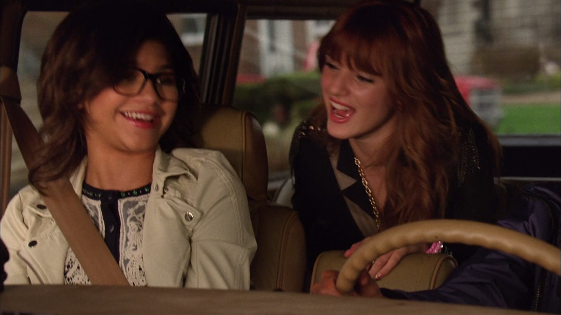 Frenemies_2012_1080p_BTD_004050.jpg