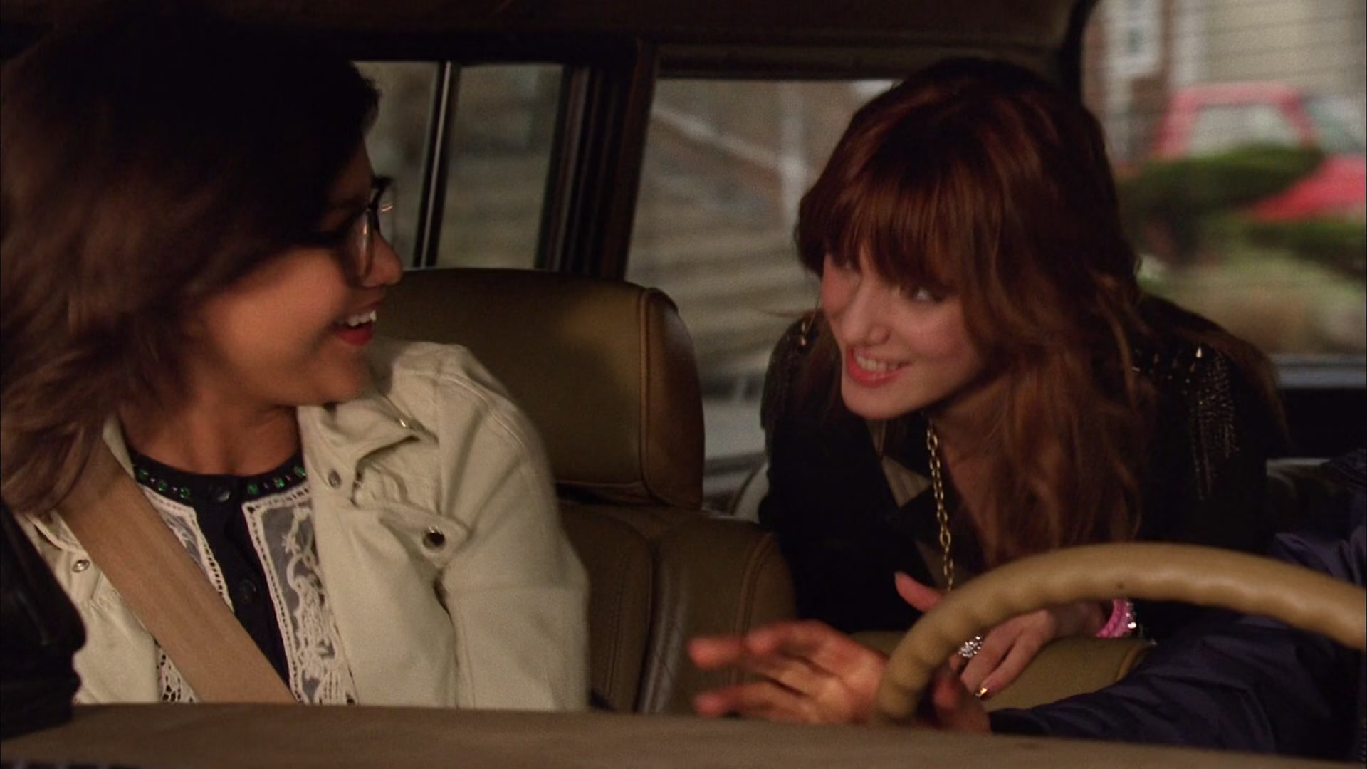 Frenemies_2012_1080p_BTD_004052.jpg