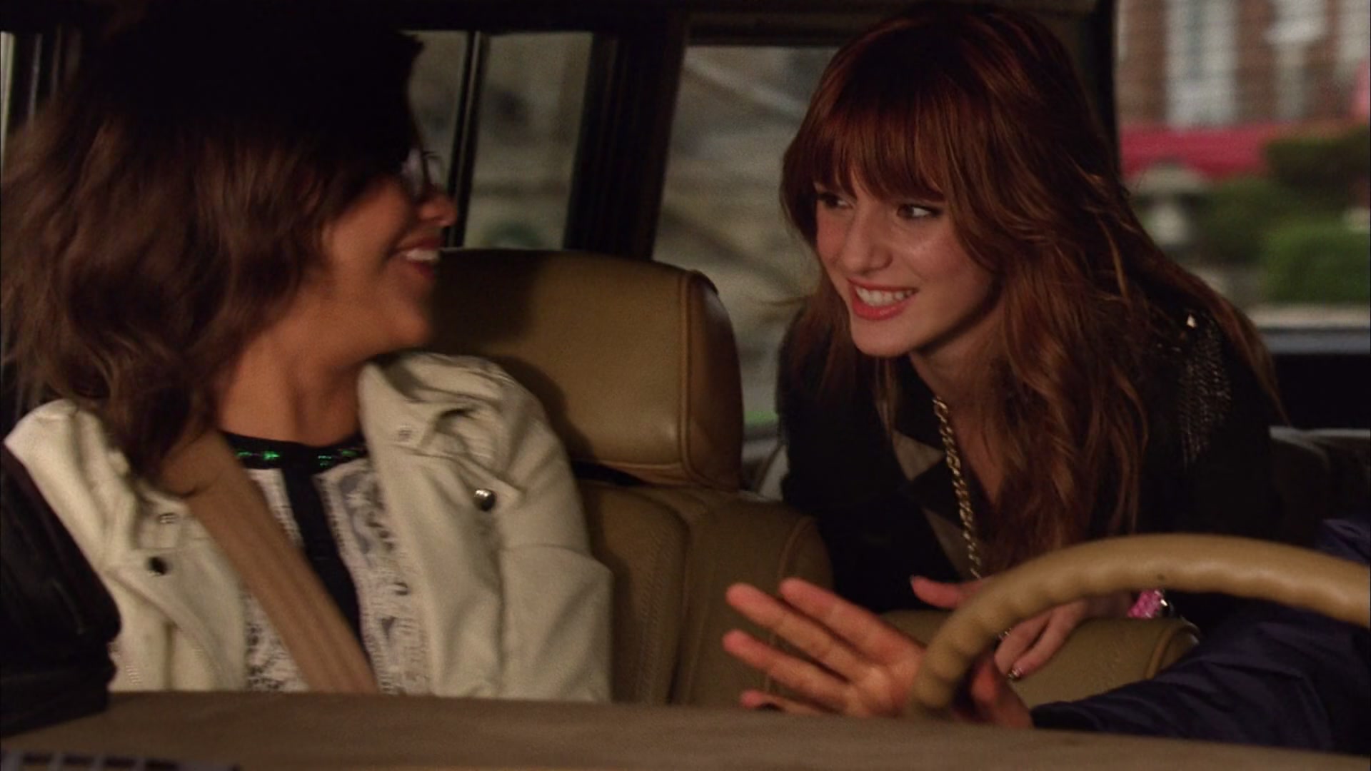 Frenemies_2012_1080p_BTD_004053.jpg