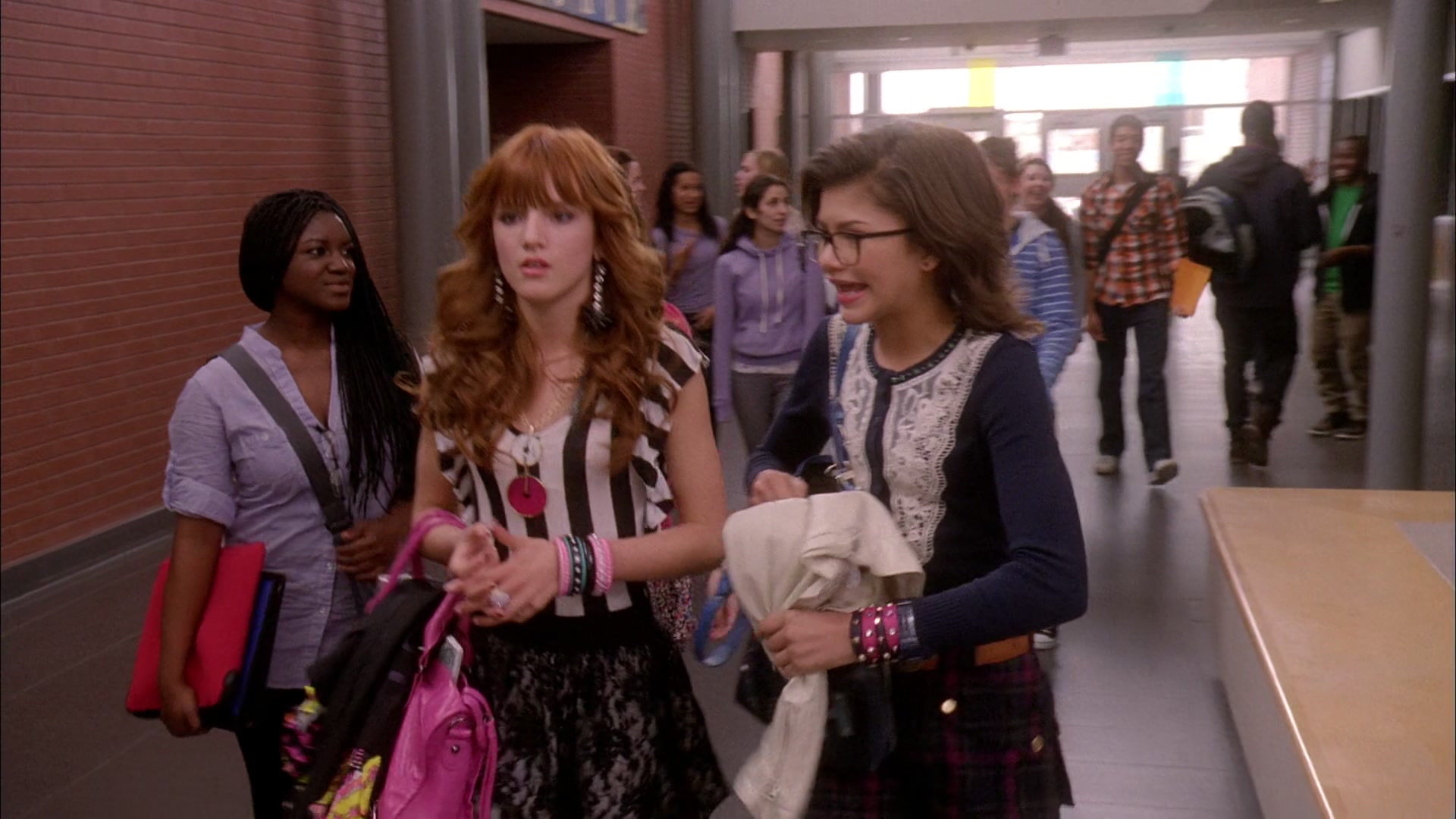 Frenemies_2012_1080p_BTD_004100.jpg Frenemies_2012_1080p_BTD_004100.jpg