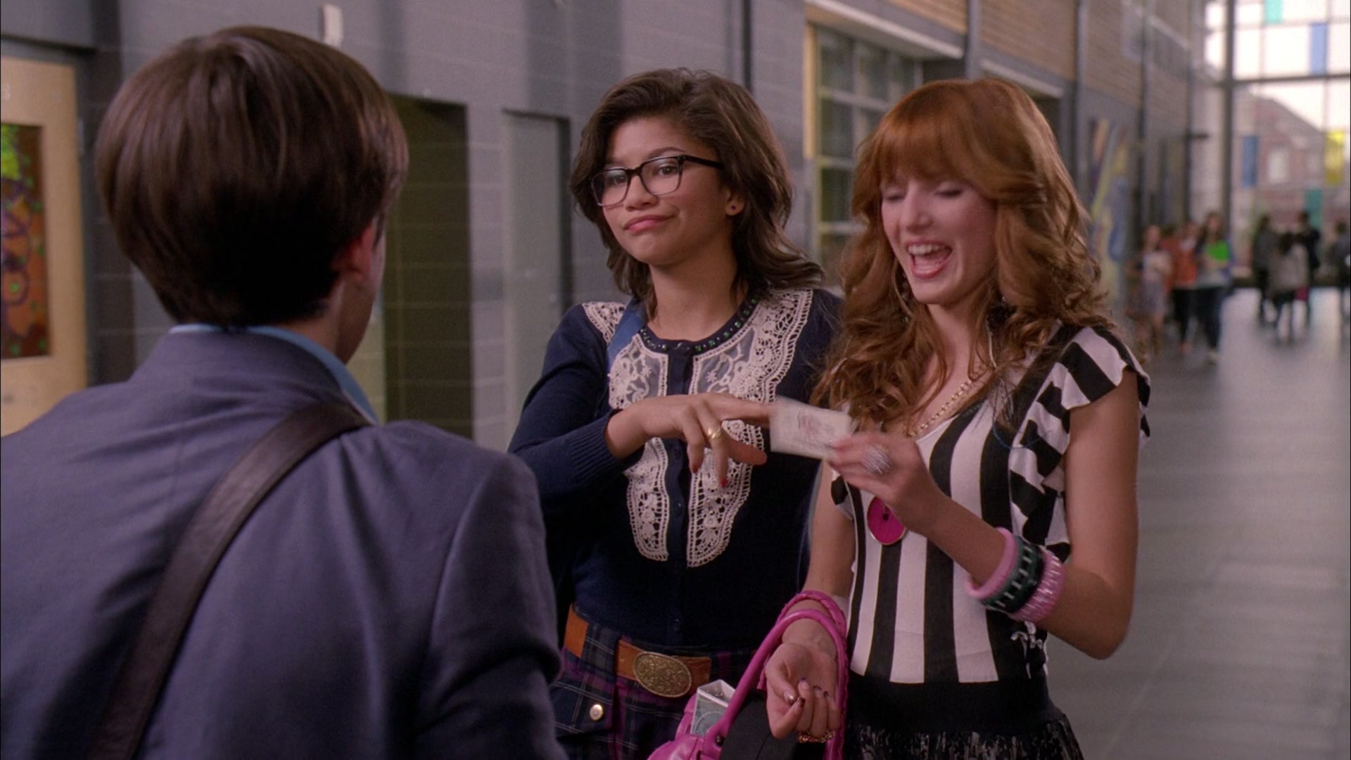 Frenemies_2012_1080p_BTD_004206.jpg Frenemies_2012_1080p_BTD_004206.jpg
