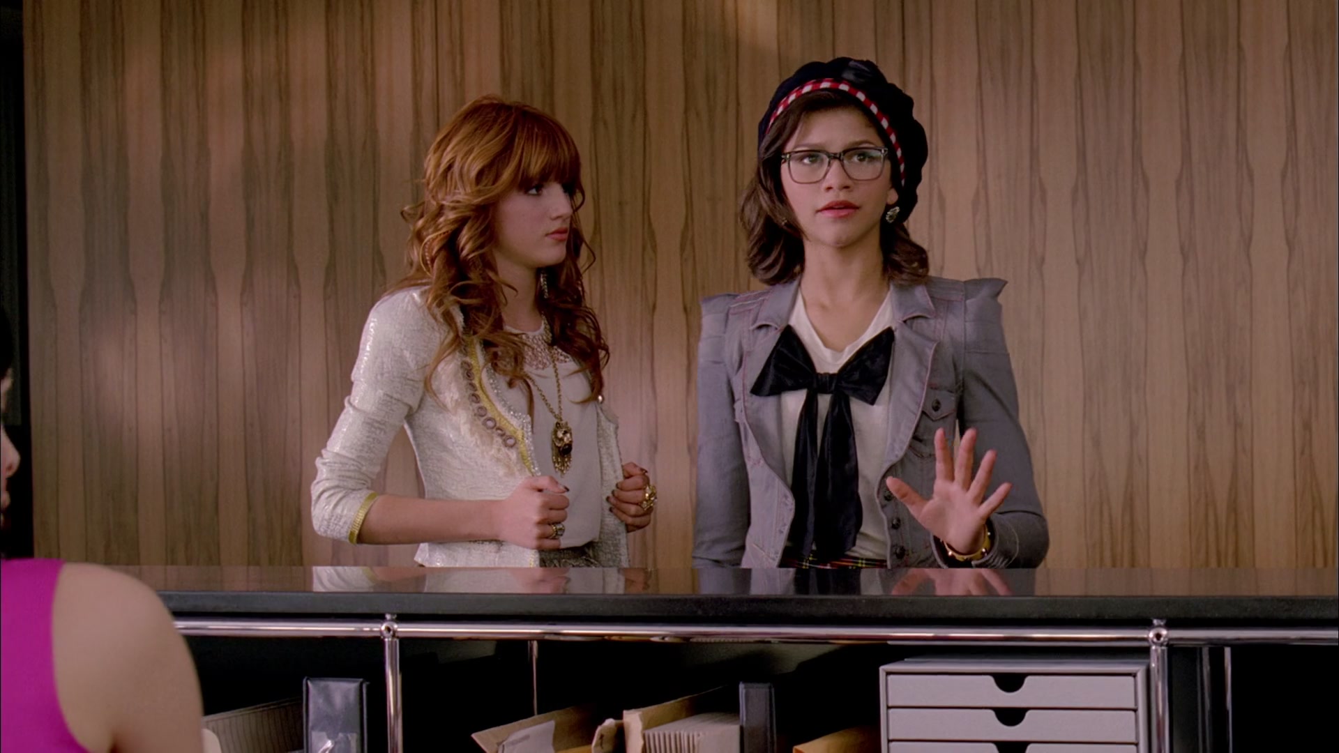 Frenemies_2012_1080p_BTD_004851.jpg Frenemies_2012_1080p_BTD_004851.jpg