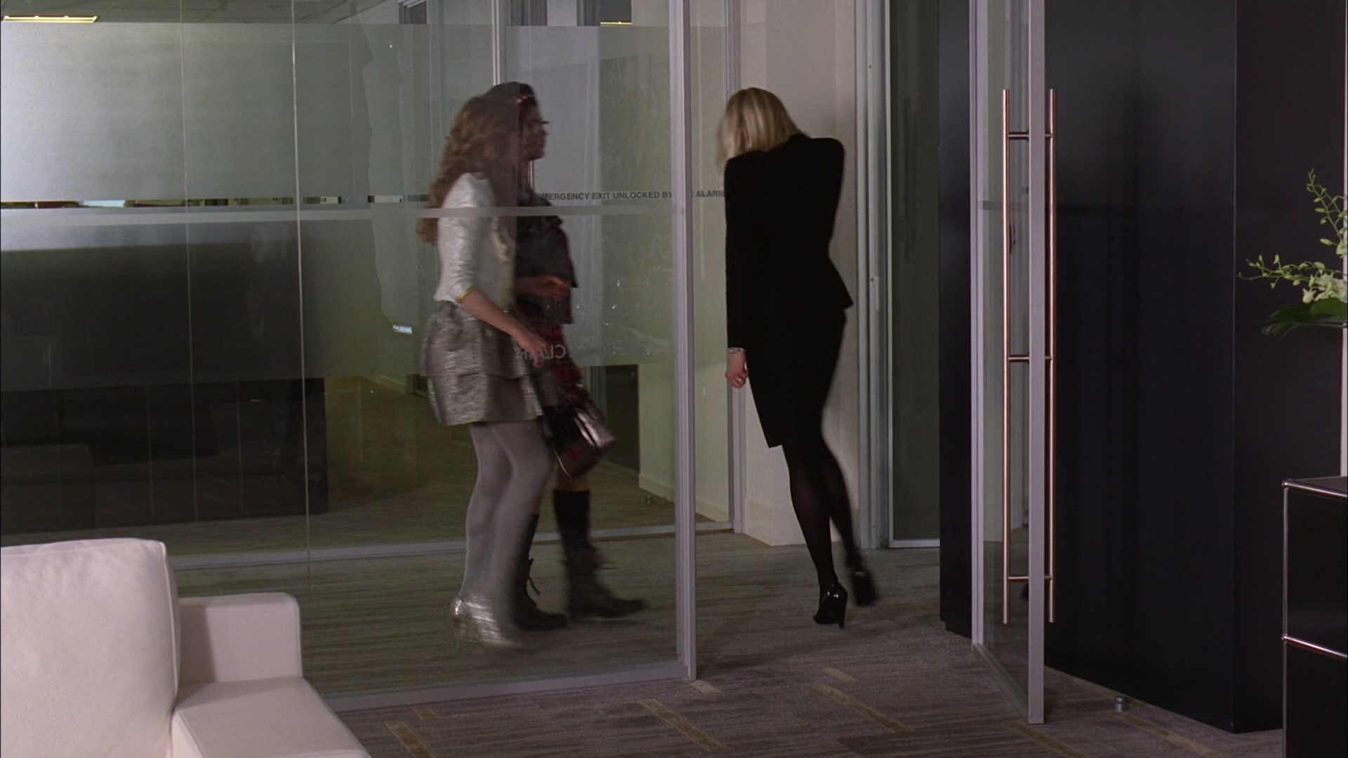Frenemies_2012_1080p_BTD_004887.jpg Frenemies_2012_1080p_BTD_004887.jpg