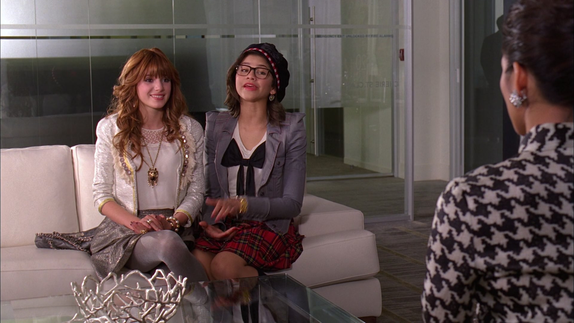 Frenemies_2012_1080p_BTD_004961.jpg