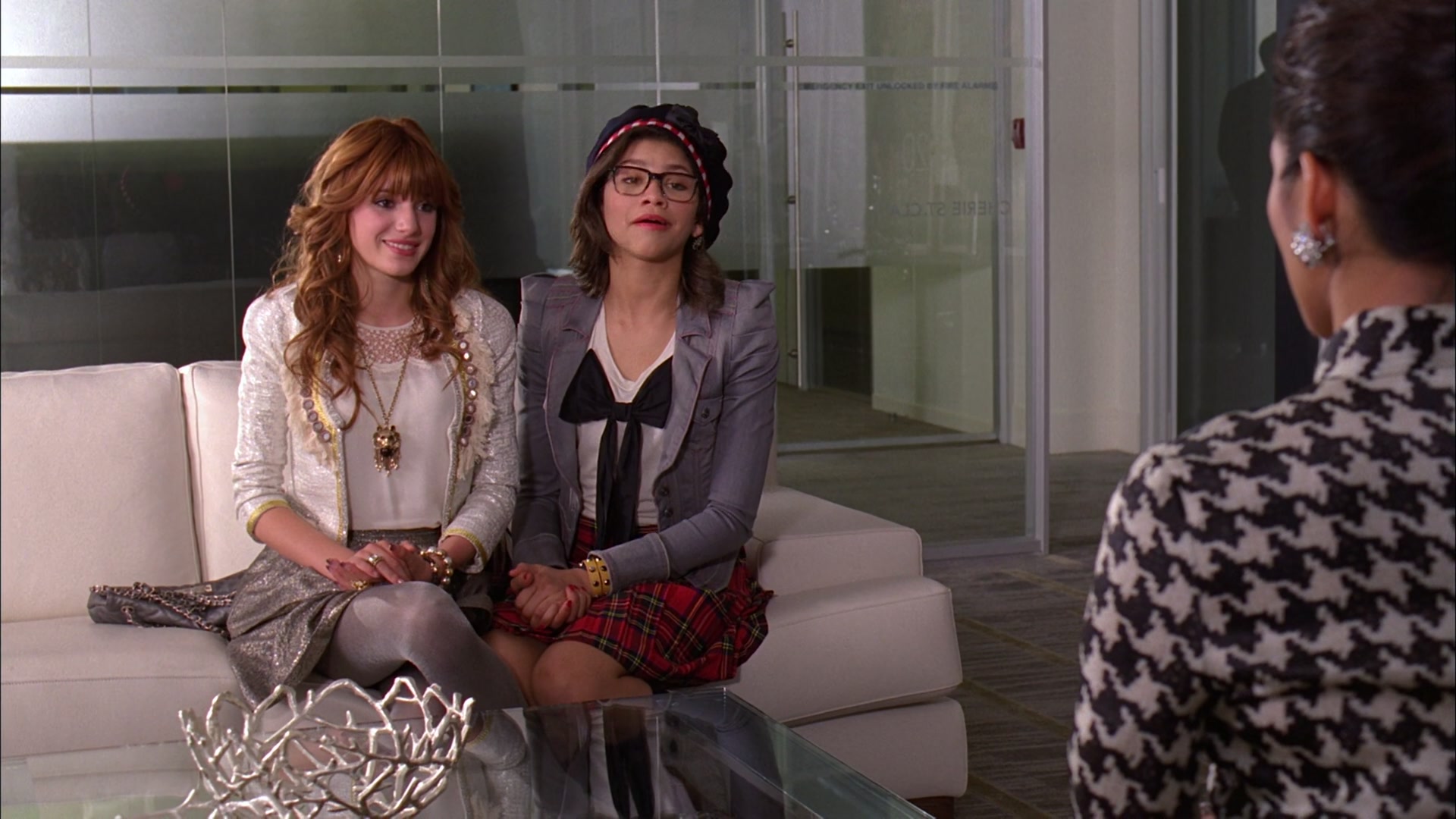 Frenemies_2012_1080p_BTD_004963.jpg