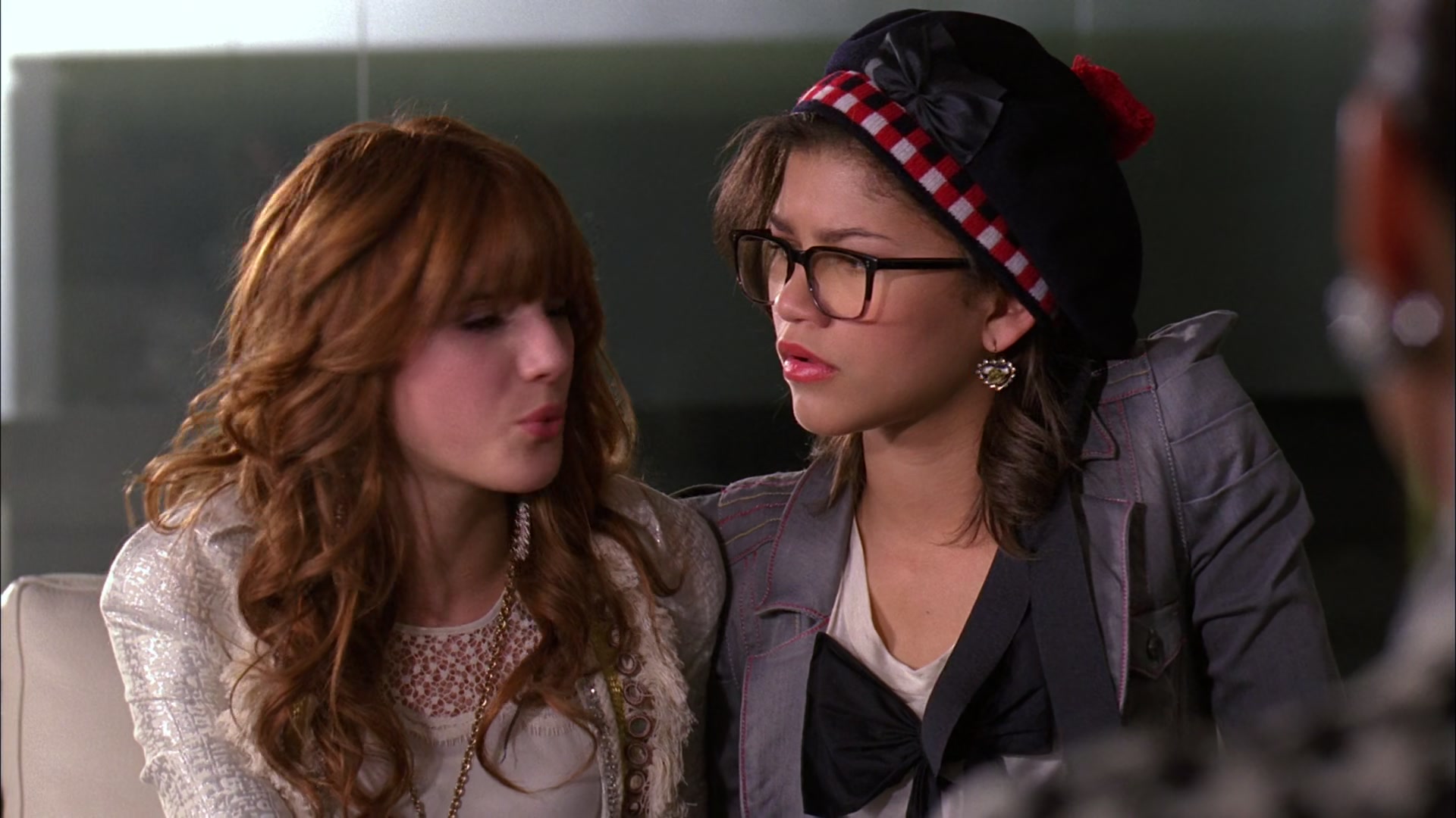 Frenemies_2012_1080p_BTD_005336.jpg
