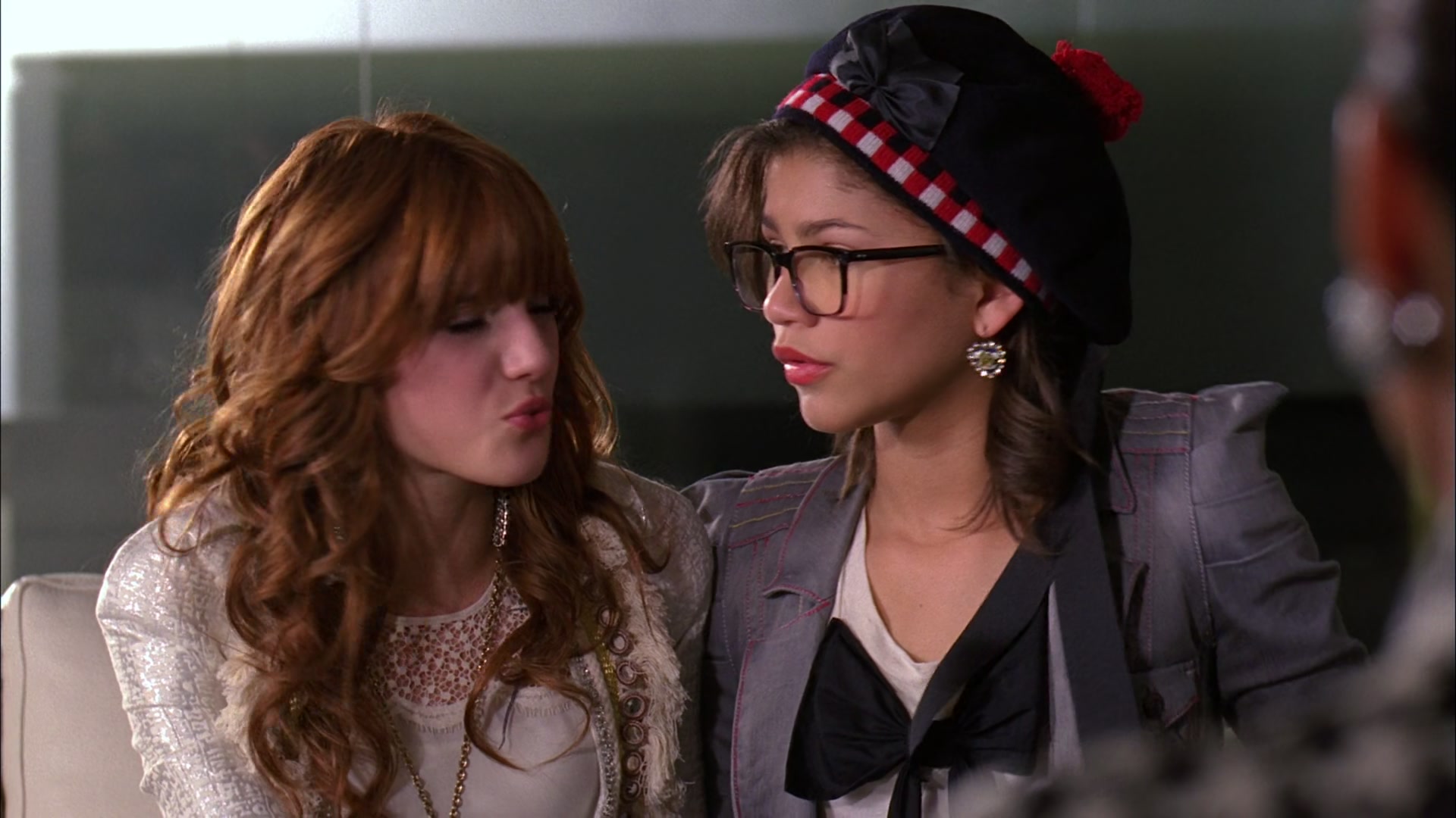 Frenemies_2012_1080p_BTD_005337.jpg