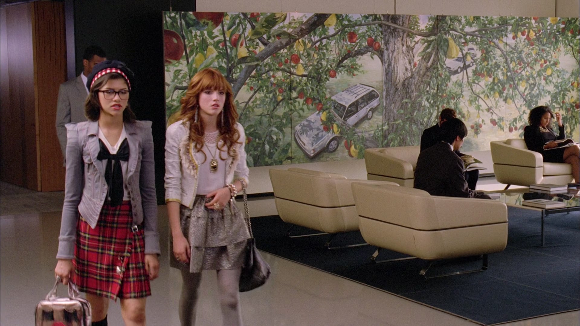 Frenemies_2012_1080p_BTD_005394.jpg